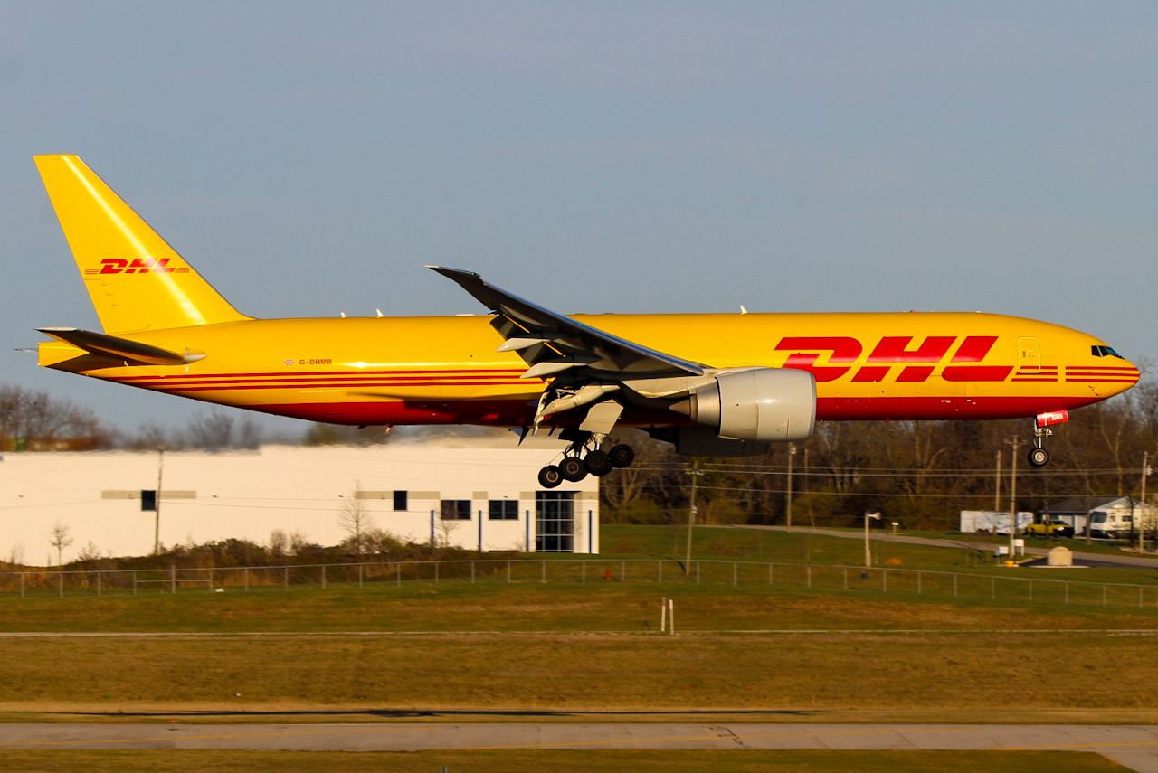 Full size: DHL Boeing 777-F G-DHMB at Cincinnati/Northern Kentucky International Airport