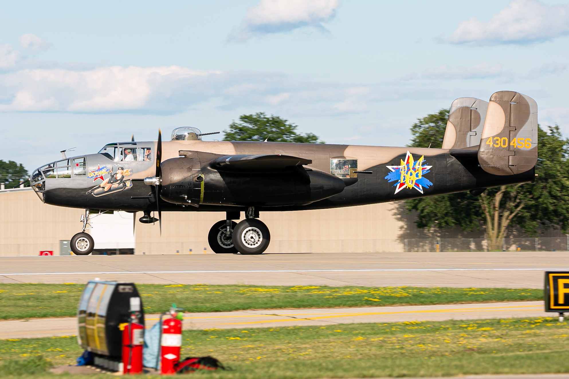 Full size: PRIVATE  North American B-25 Mitchell N747AF at Wittman Regional Airport