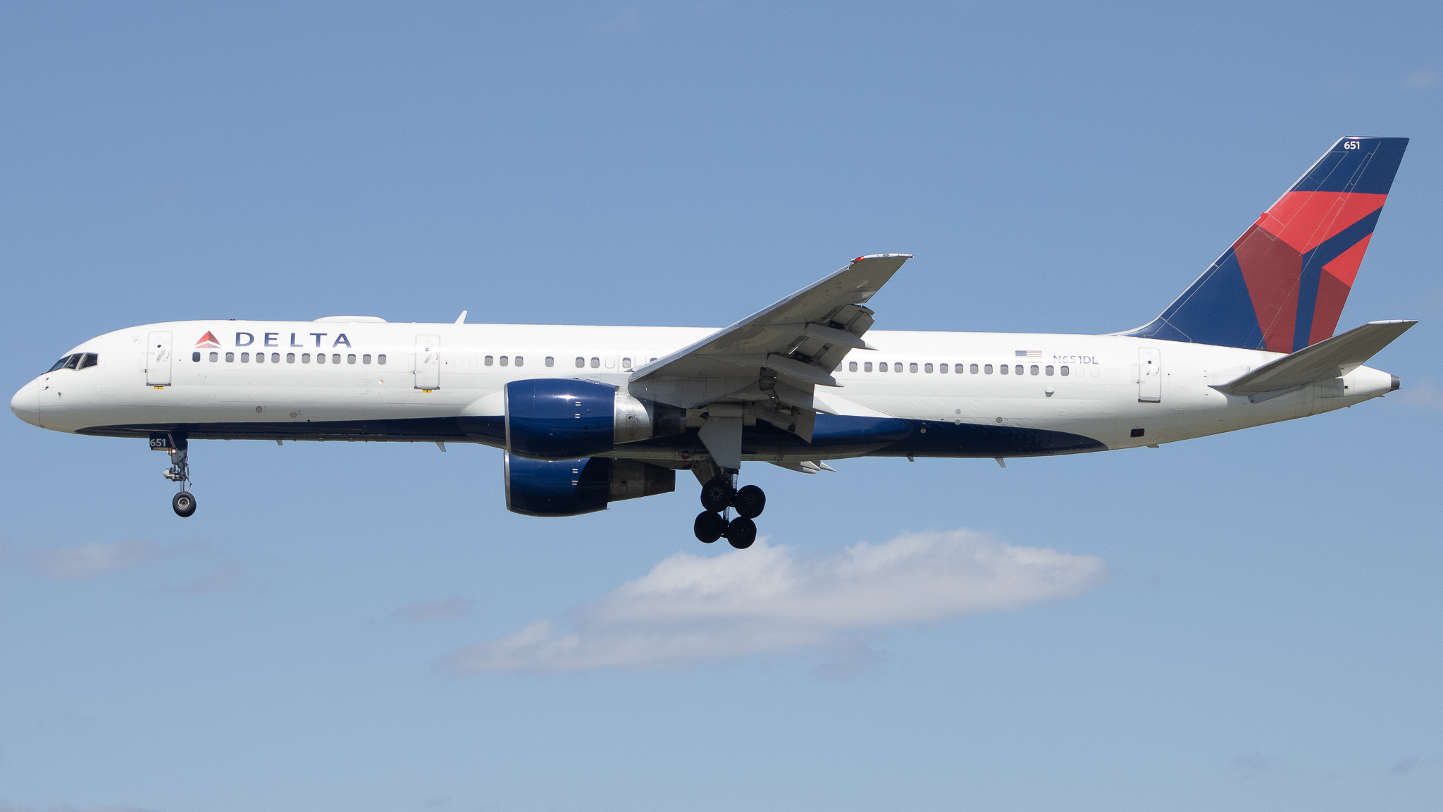 Full size: Delta Airlines Boeing 757-200 N651DL at Baltimore/Washington International Thurgood Marshall Airport