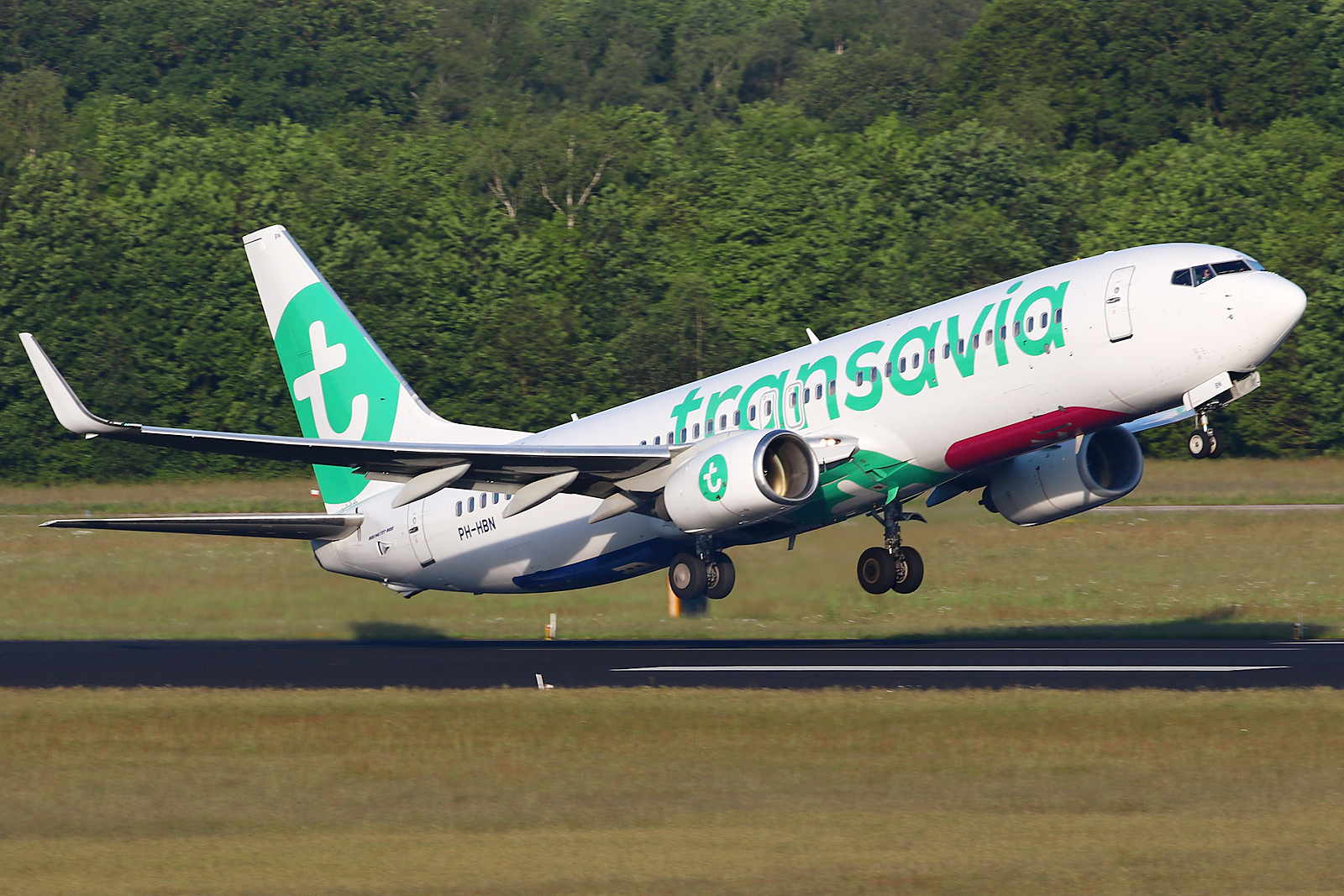 Full size: Transavia Airlines Boeing 737-800 PH-HBN at Eindhoven Airport