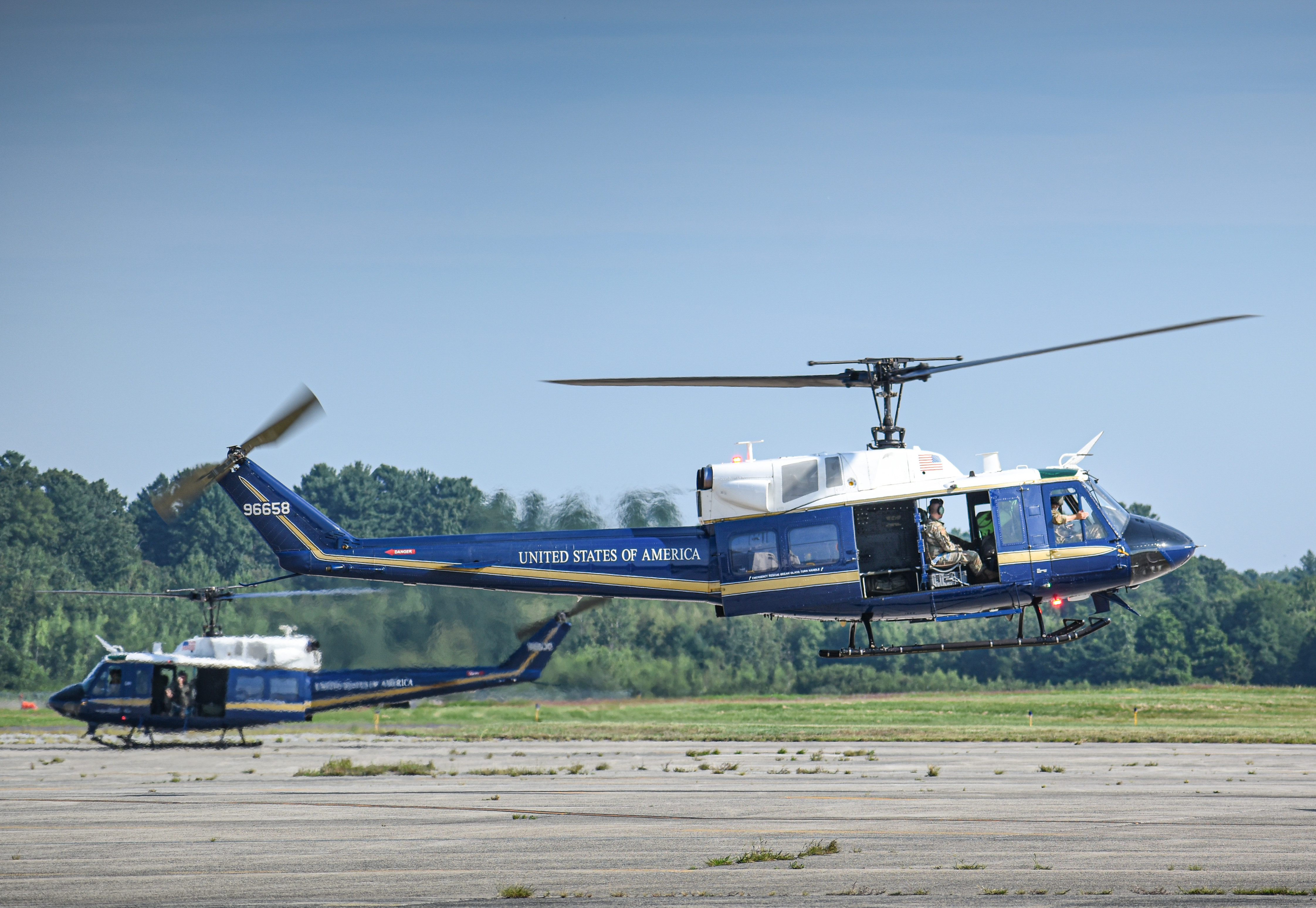 Full size: USAF - United States Air Force Bell UH-1 Huey/Iroquois  69-6658 at Laurence G Hanscom Field Airport