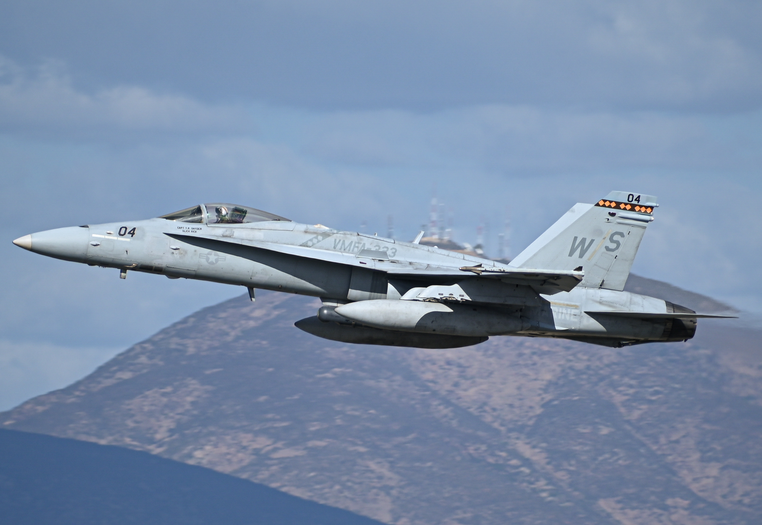 Full size: USMC - United States Marine Corp McDonnel Douglas F/A-18 Hornet 164900 at Brown Field Municipal Airport
