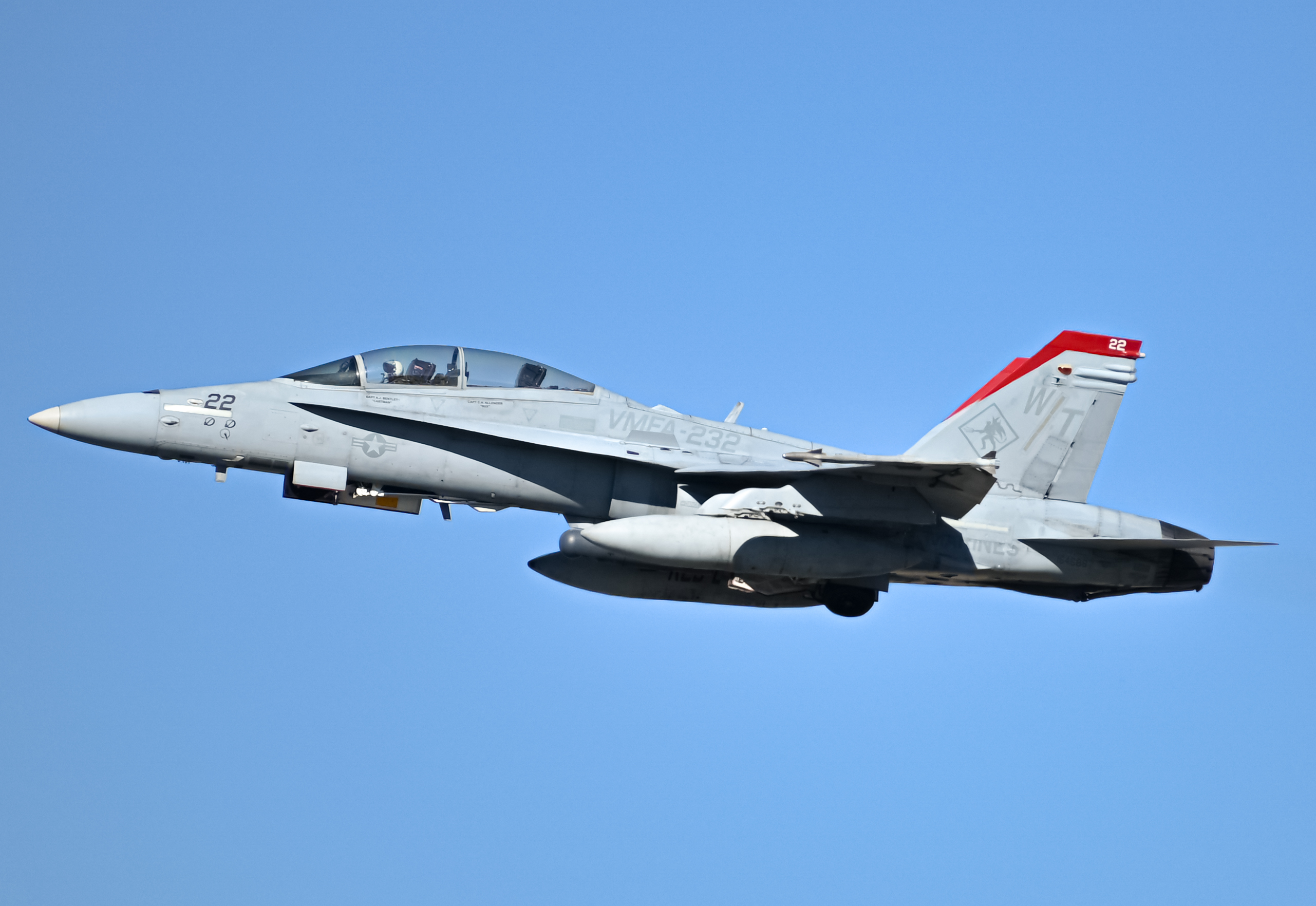 Full size: USMC - United States Marine Corp McDonnel Douglas F/A-18 Hornet 164688 at Brown Field Municipal Airport