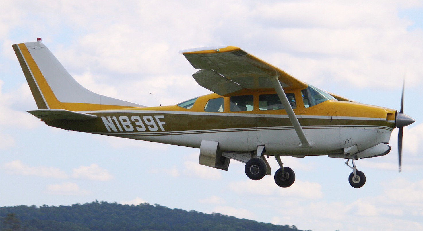 Full size: PRIVATE Cessna 210 N1839F at Keller Brothers Airport