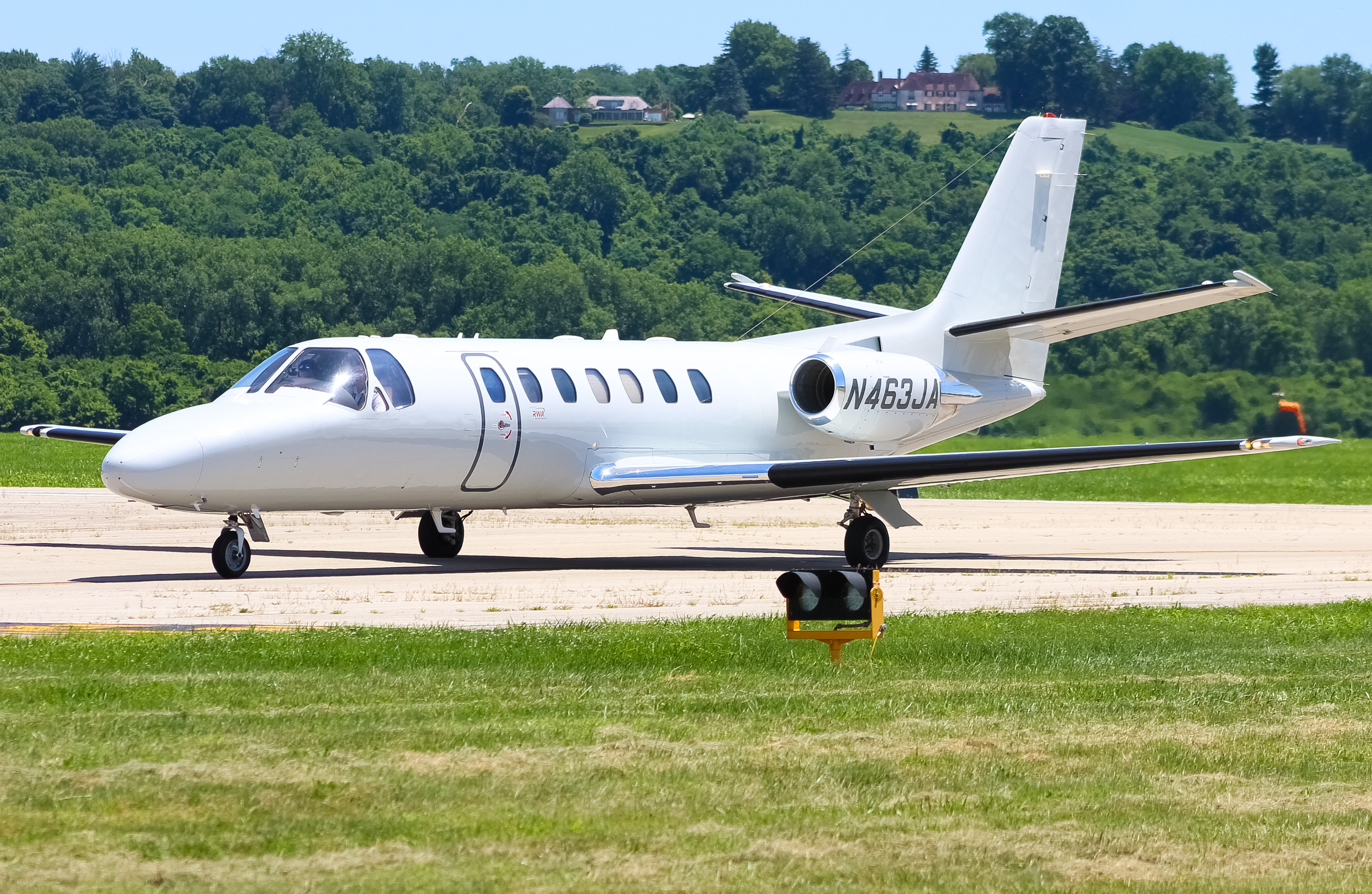 Full size: PRIVATE  Cessna Citation 560 Encore N463JA at Cincinnati Municipal Airport/Lunken Field