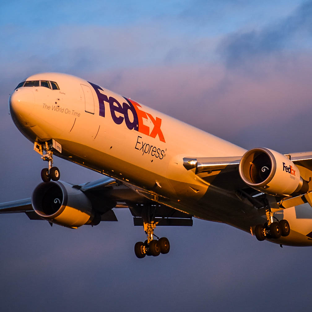 Full size: FedEx  Boeing 767-300F N178FE at Portland International Airport