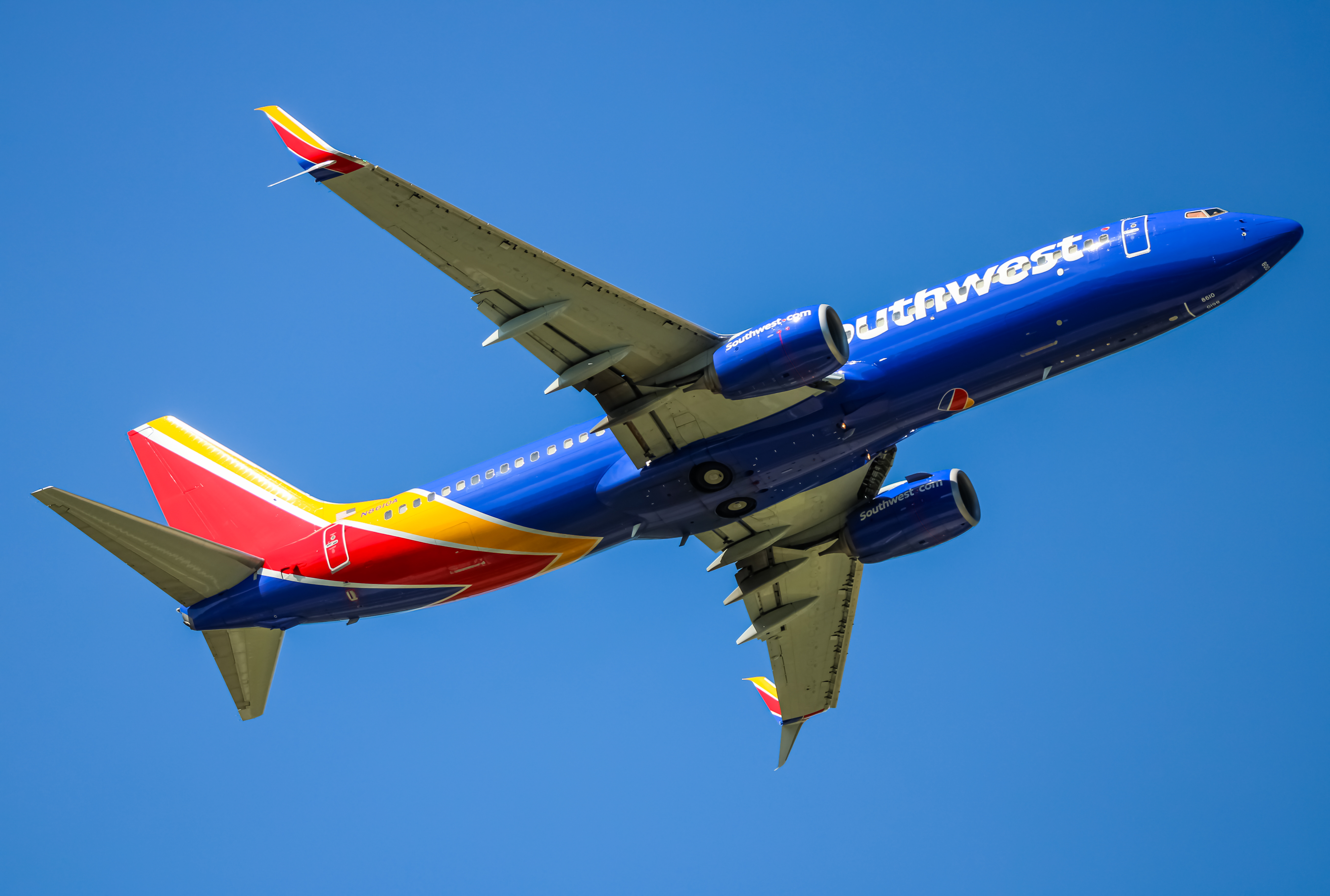 Full size: Southwest Airlines Boeing 737-800 N8610A at Baltimore/Washington International Thurgood Marshall Airport
