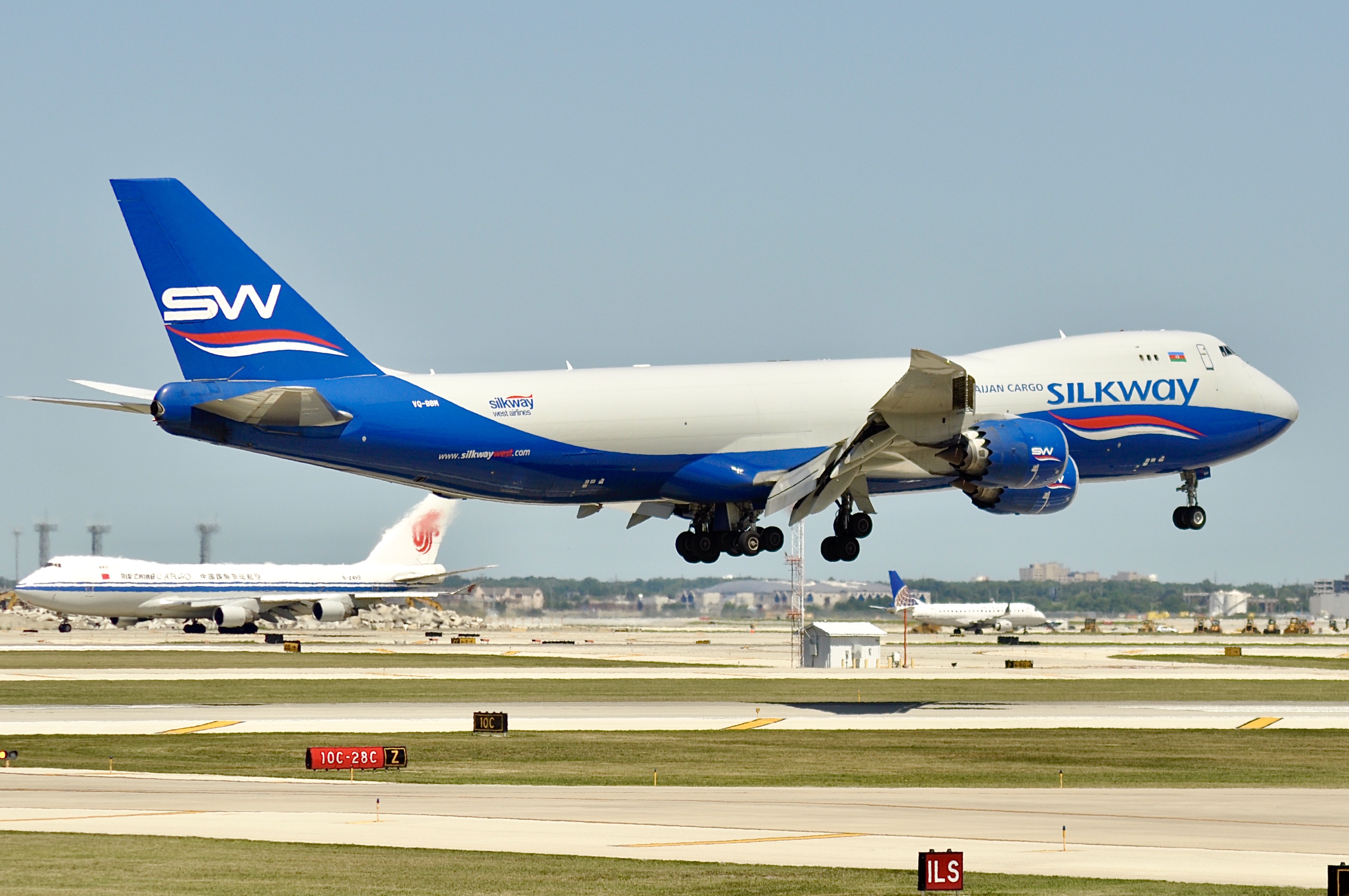 Full size: Silkway Cargo Boeing 747-8F VQ-BBM at Chicago O'Hare International Airport