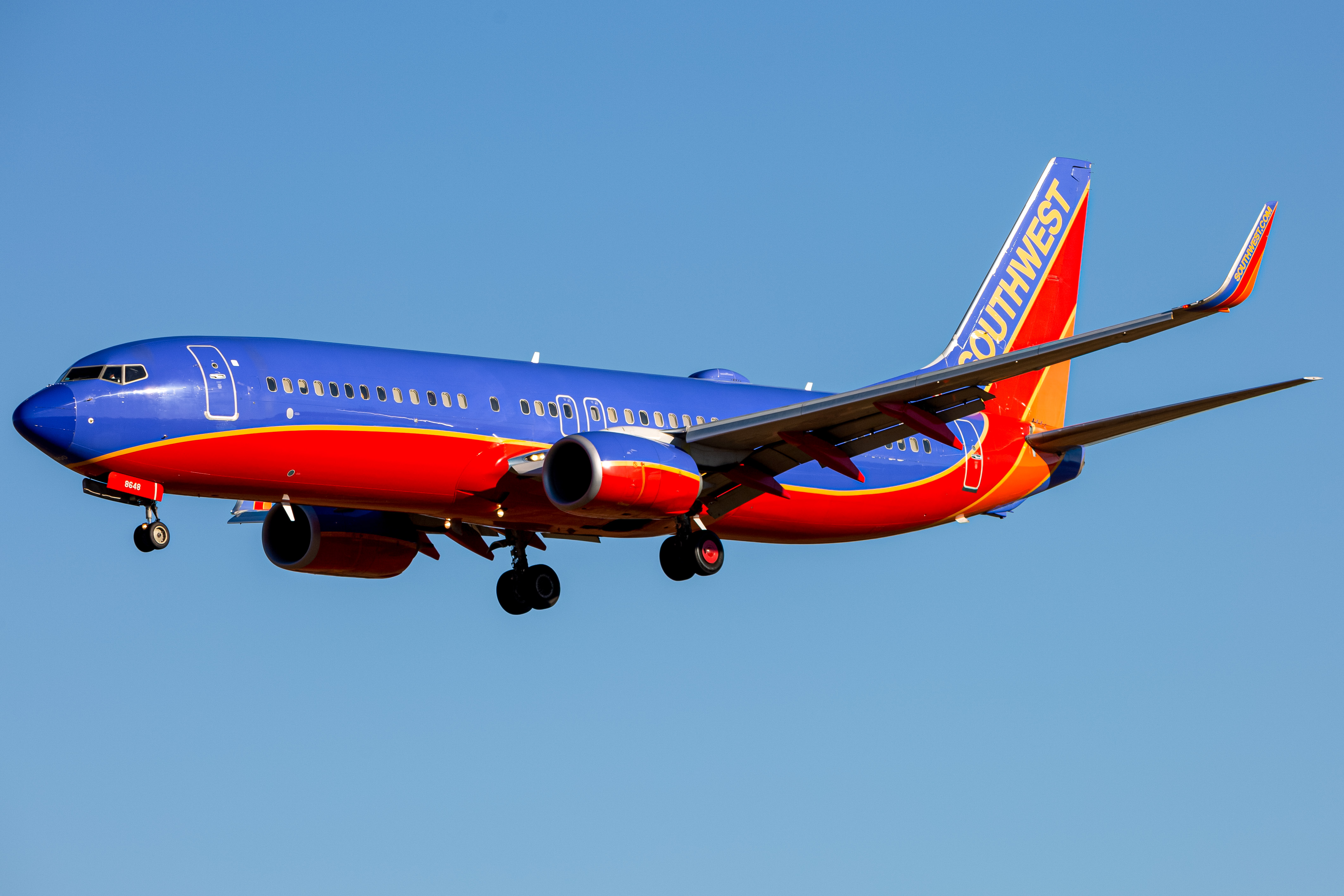 Full size: Southwest Airlines Boeing 737-800 N8648A at Baltimore/Washington International Thurgood Marshall Airport