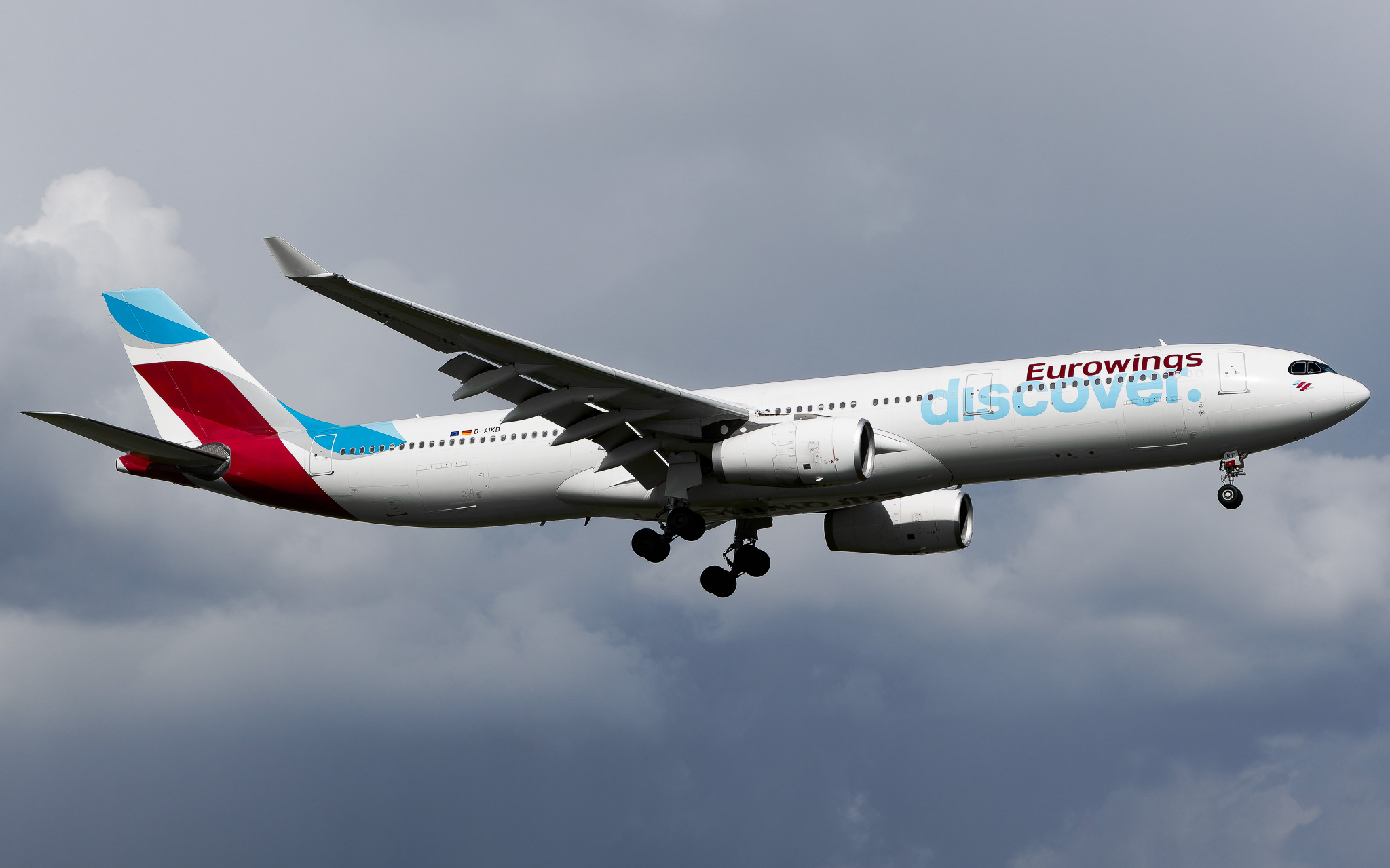 Full size: Eurowings Airbus A330-300 D-AIKD at Tampa International Airport