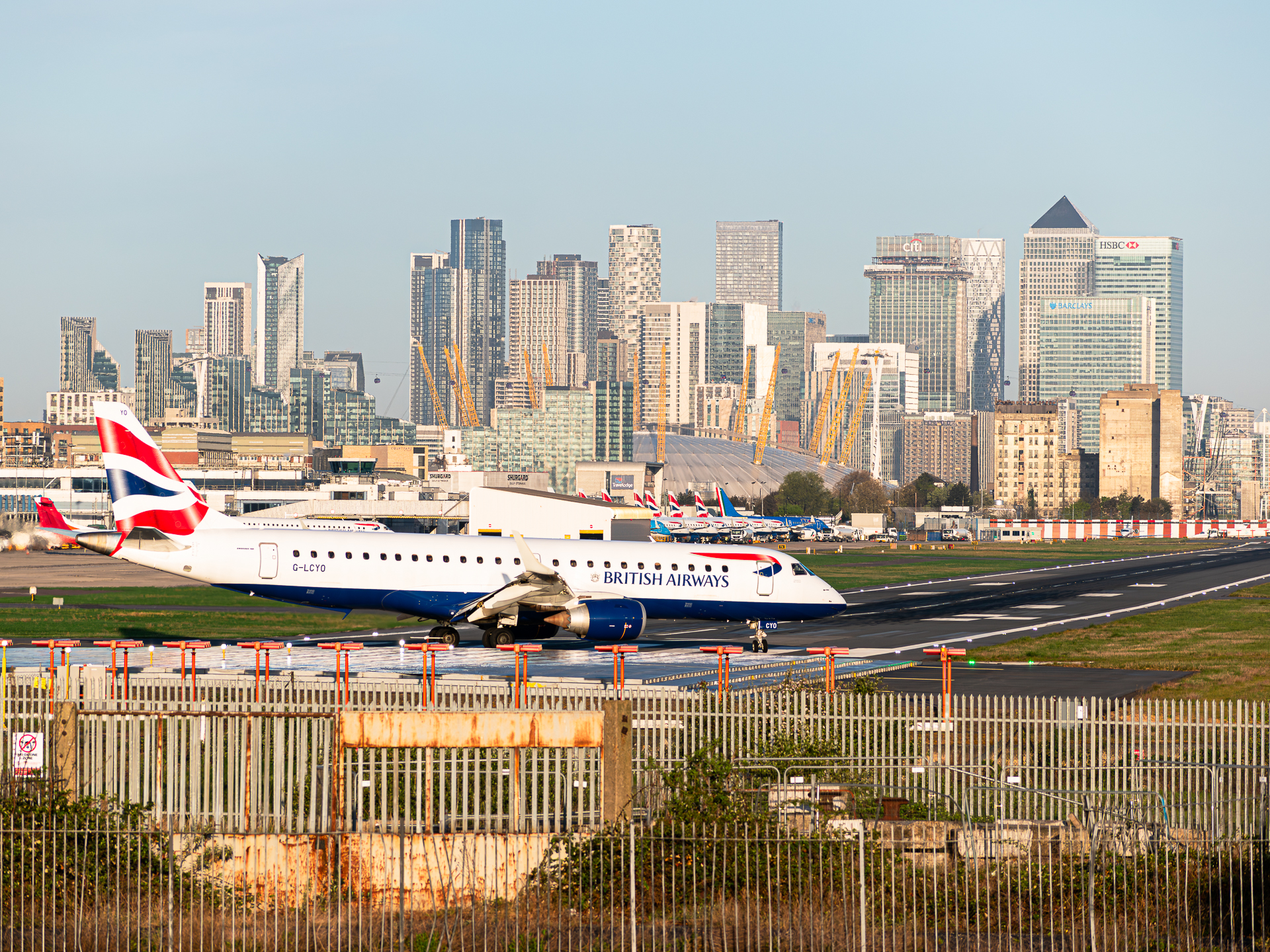 Full size: BA CityFlyer Embraer E190 G-LCYO at London City Airport