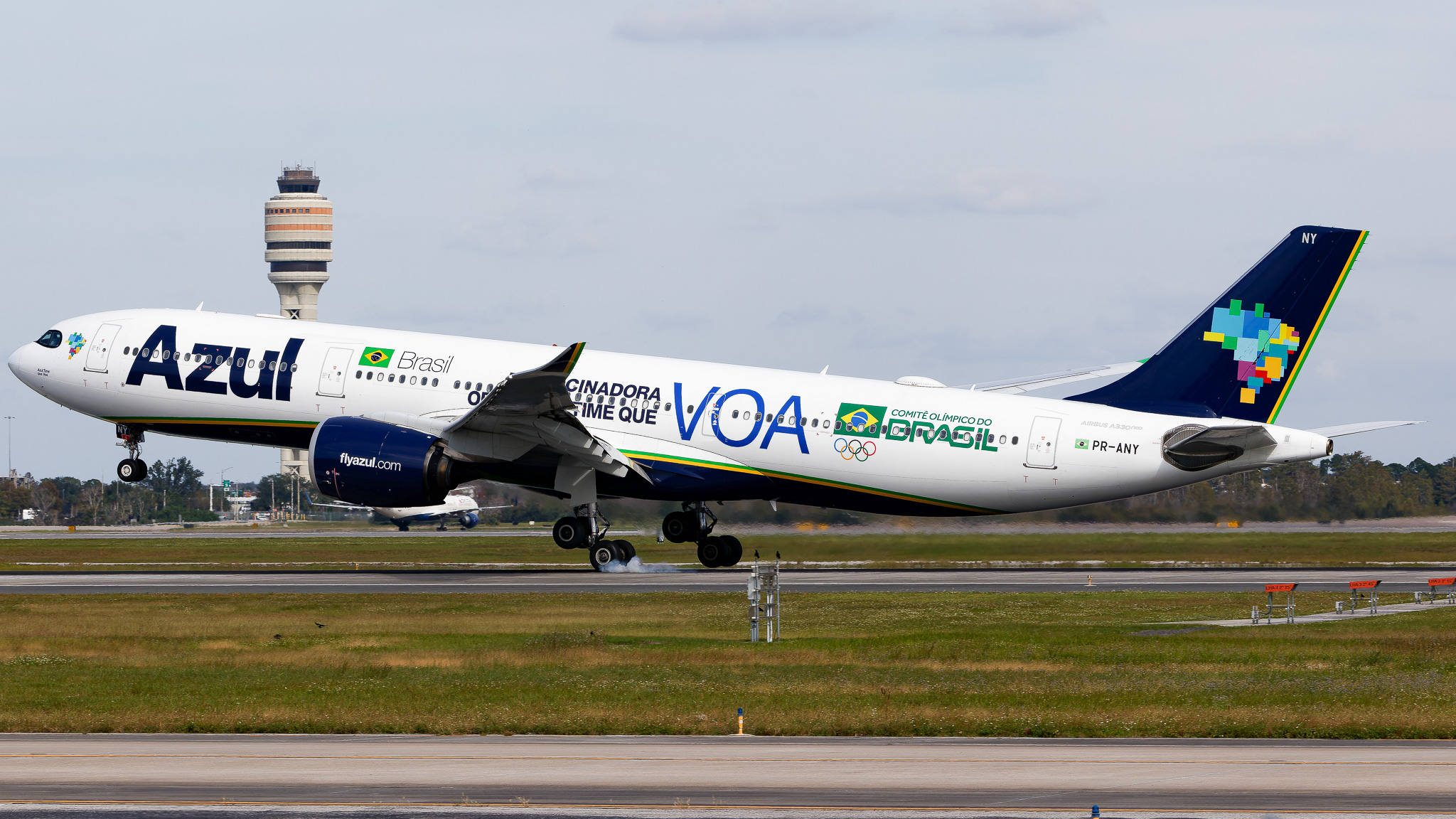 Full size: Azul  Airbus A330-900 PR-ANY at Orlando International Airport