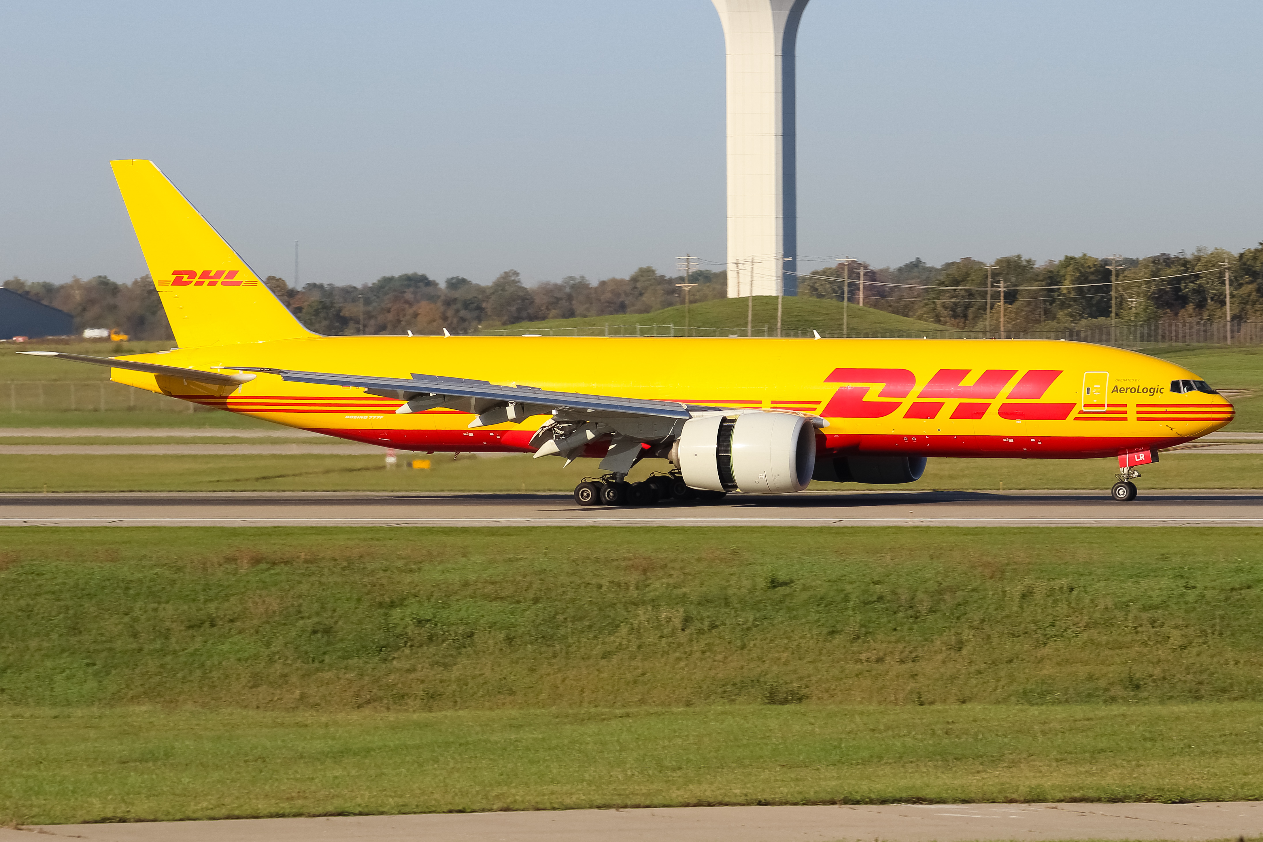 Full size: Aerologic Boeing 777-F D-AALR at Cincinnati/Northern Kentucky International Airport