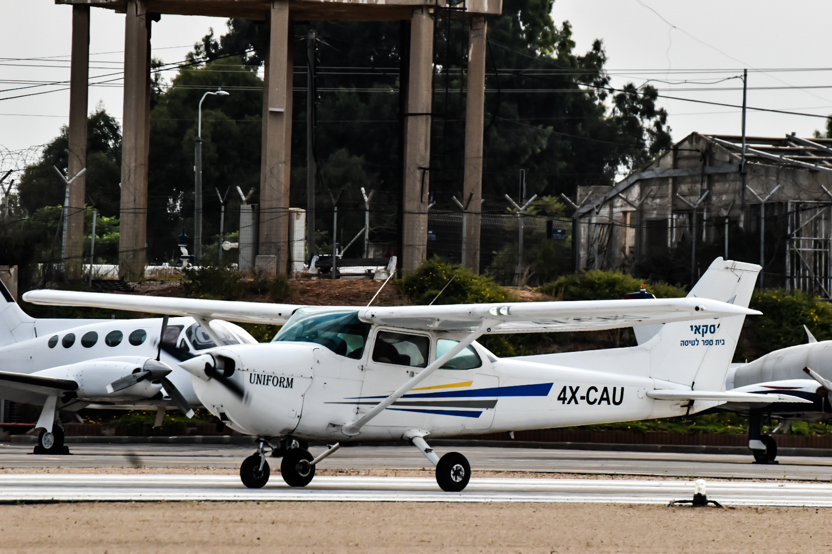 Full size: PRIVATE Cessna 172P 4X-CAU at Herzliya Airport