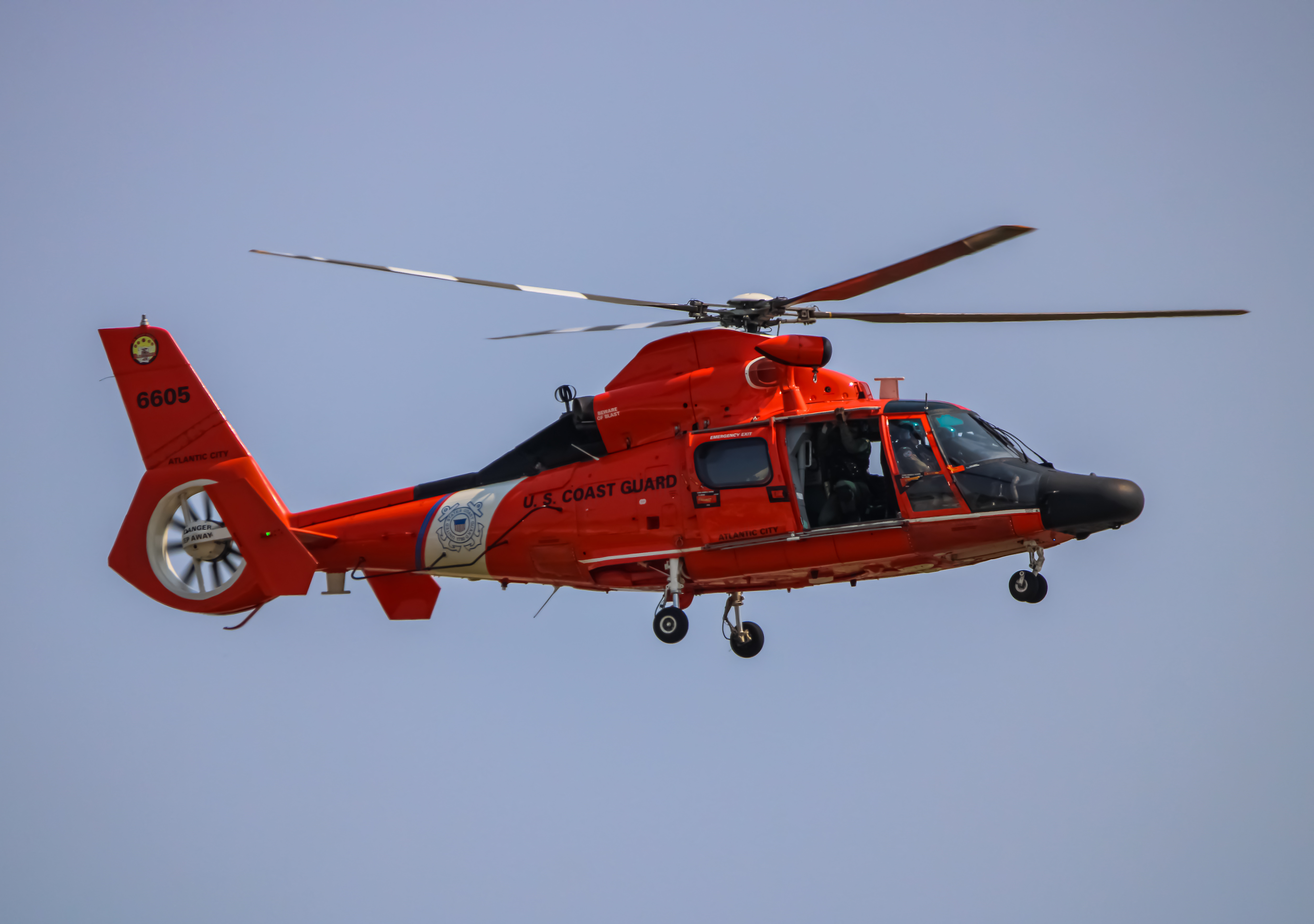 Full size: USCG - United States Coast Guard Arospatiale MH-65D Dolphin  6605 at Joint Base Andrews