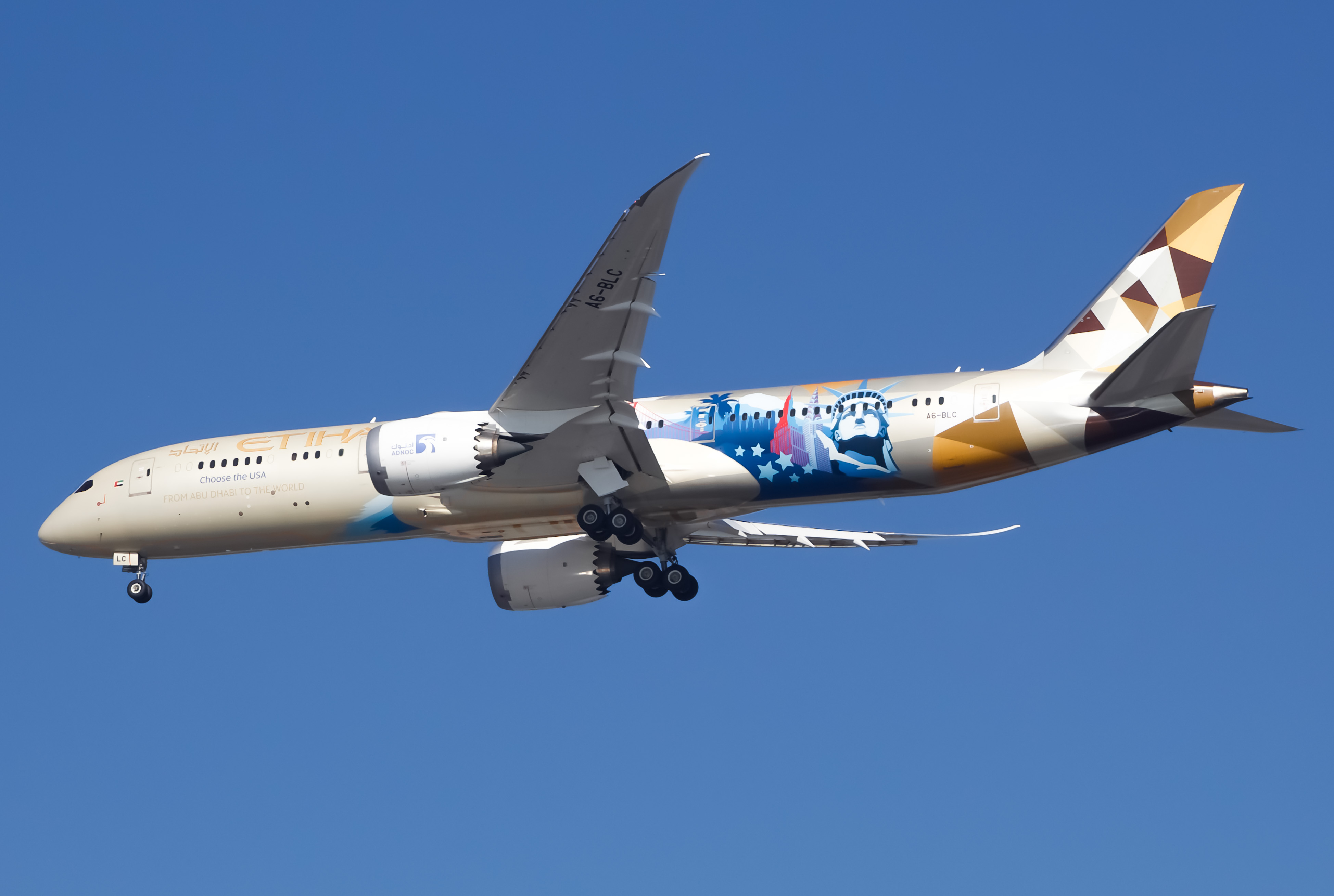 Full size: Etihad Airways Boeing 787-9 A6-BLC at John F. Kennedy International Airport