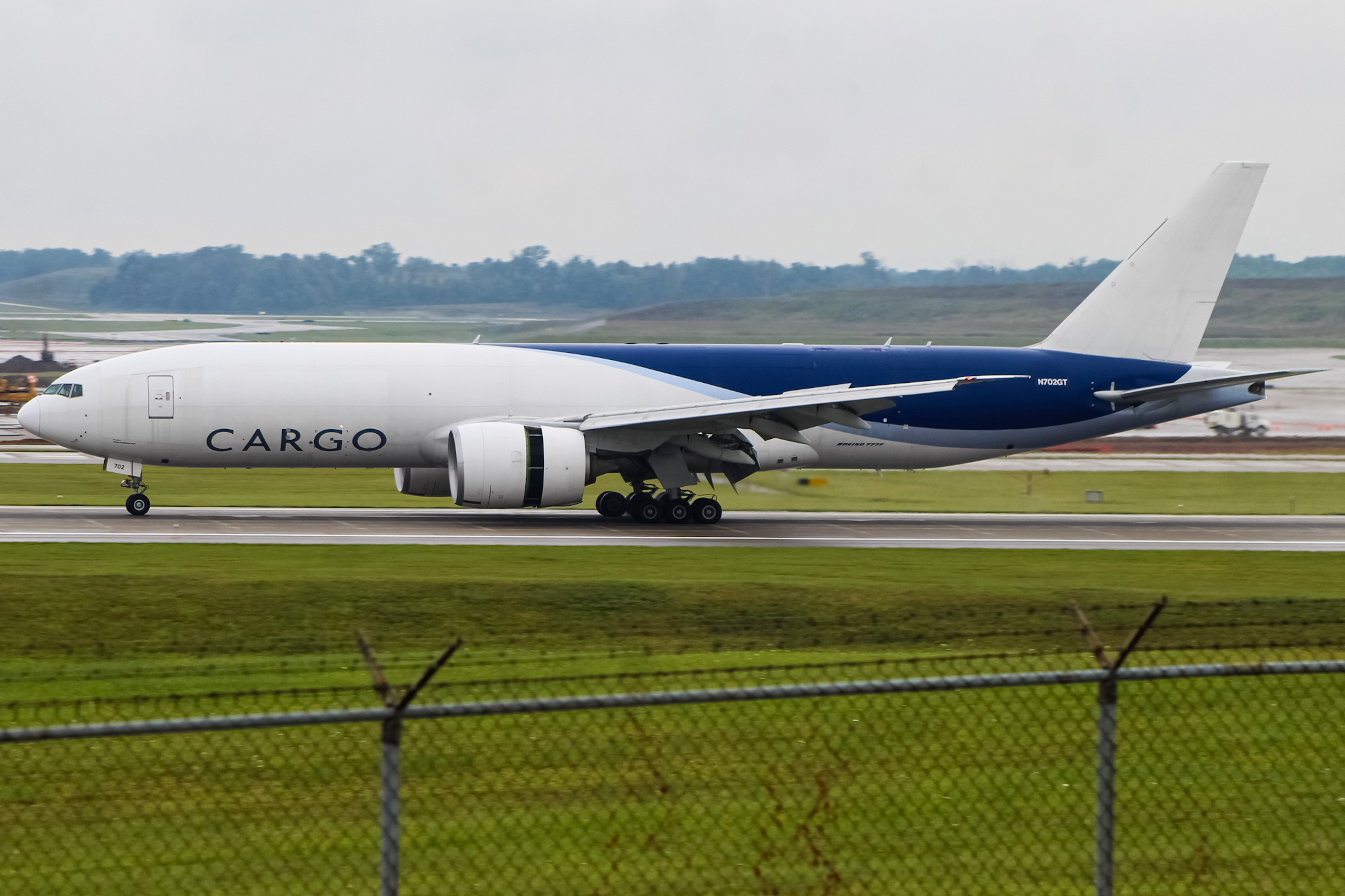 Full size: Southern Air Cargo Boeing 777-F N702GT at Cincinnati/Northern Kentucky International Airport