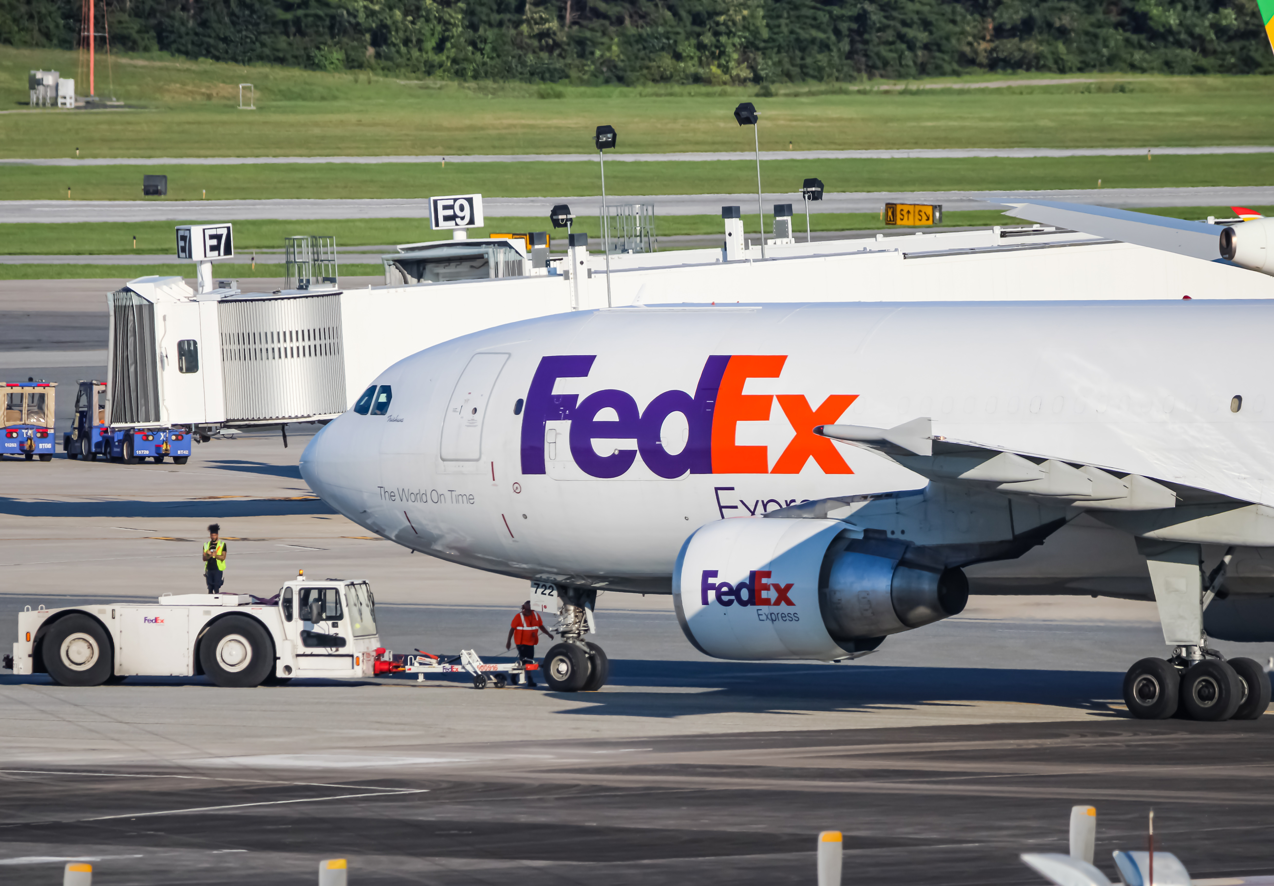 Full size: FedEx Airbus A300F-600 N722FD at Baltimore/Washington International Thurgood Marshall Airport