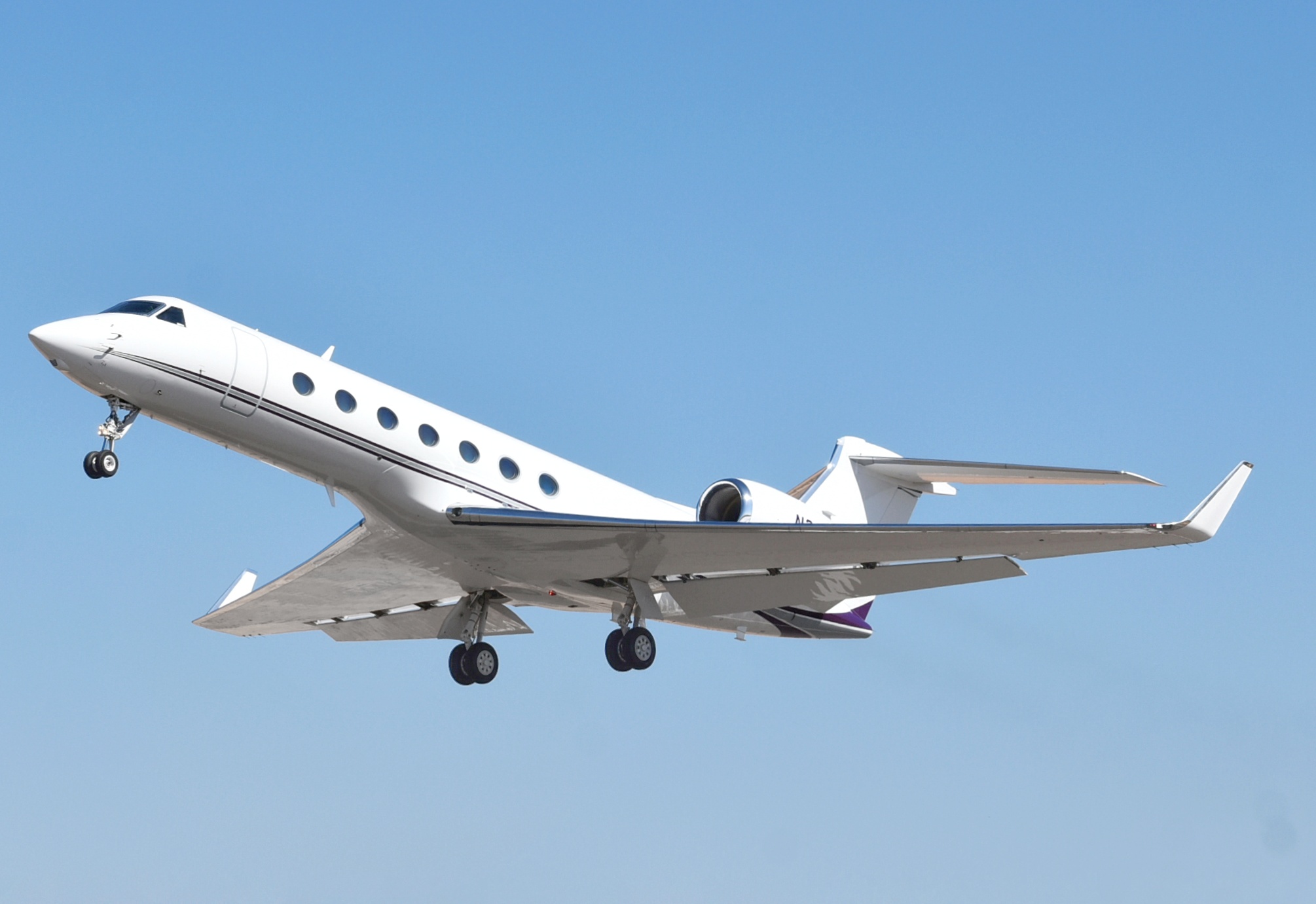 Full size: PRIVATE Gulfstream G550 N3LA at Aeropuerto de Cabo San Lucas Internacional