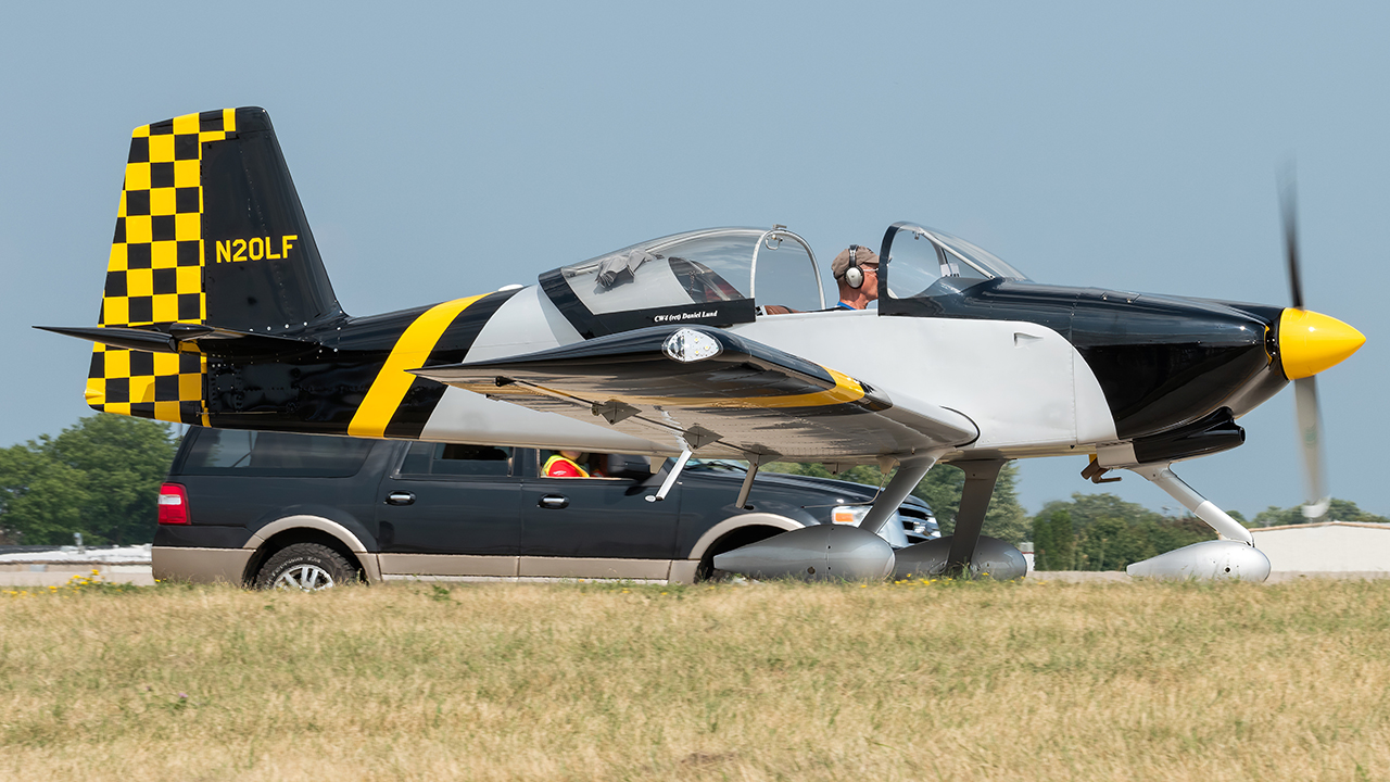 Full size: PRIVATE Vans RV-9A N20LF at Wittman Regional Airport