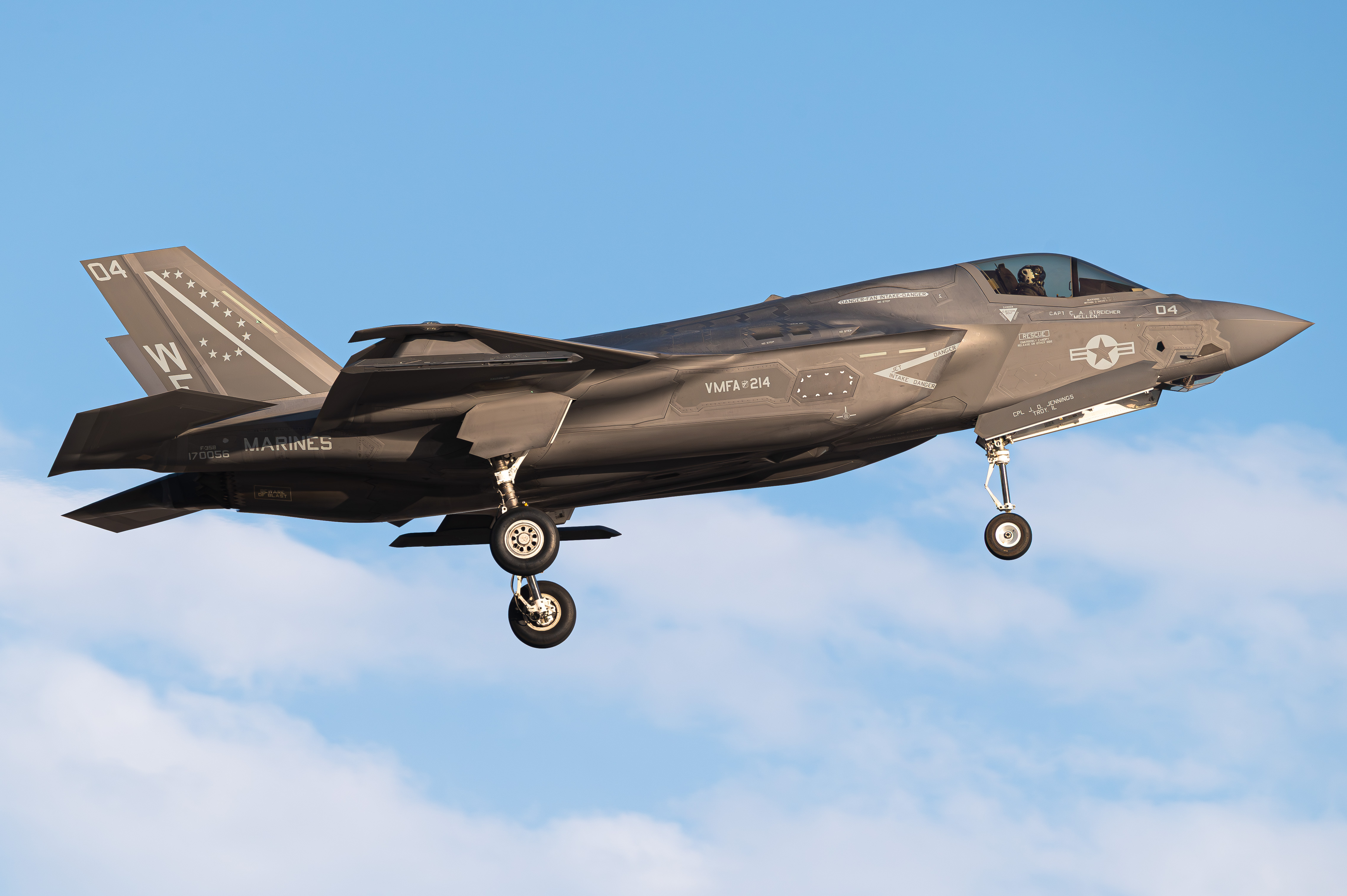 Full size: USMC - United States Marine Corp Lockheed Martin F-35 Lightning 170056 at 