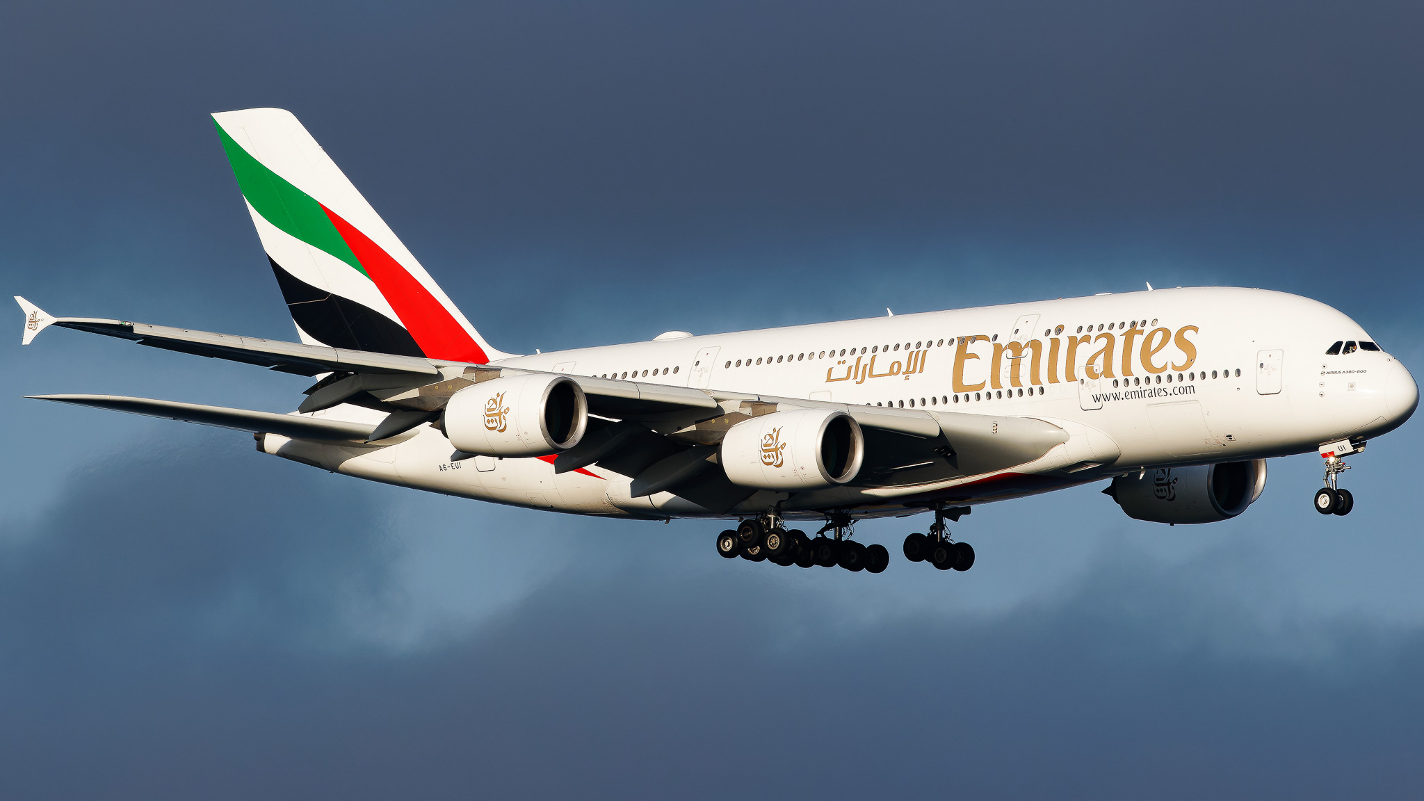 Full size: Emirates Airbus A380-800 A6-EUI at John F. Kennedy International Airport