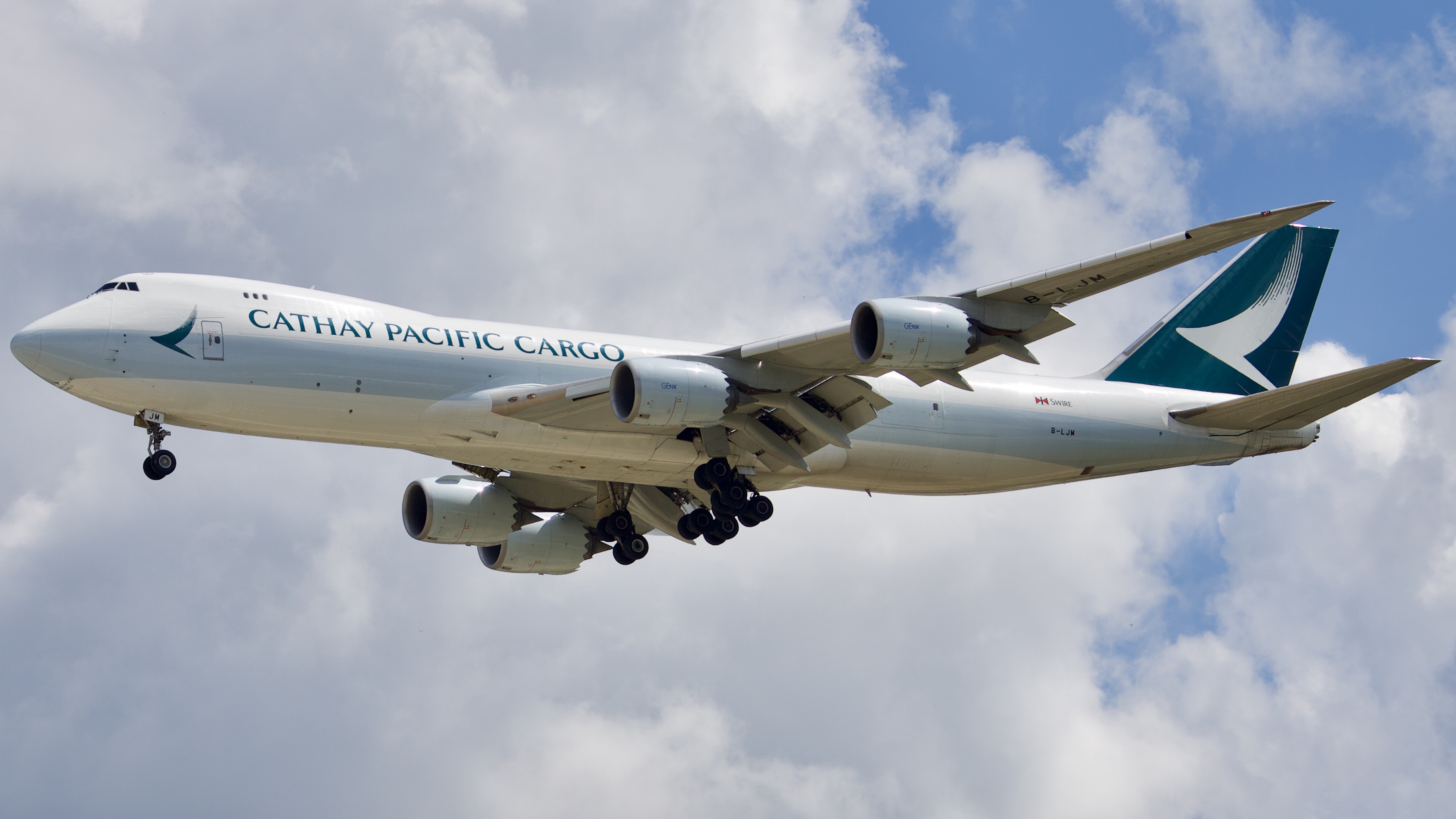 Full size: Cathay Pacific Cargo Boeing 747-8F B-LJM at Houston-George Bush Intercontinental Airport