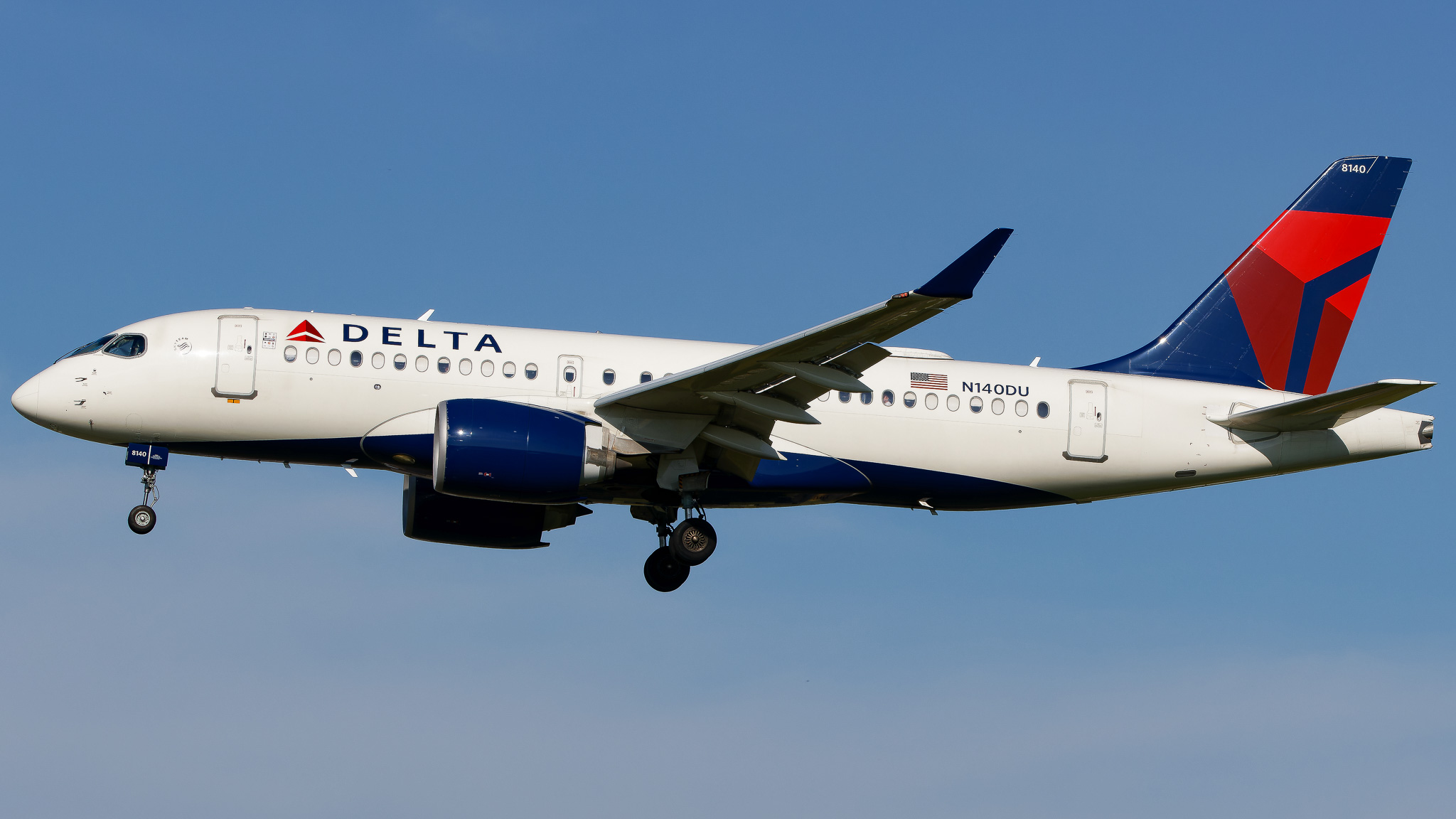 Full size: Delta Airlines Airbus A220-100 N140DU at Tampa International Airport