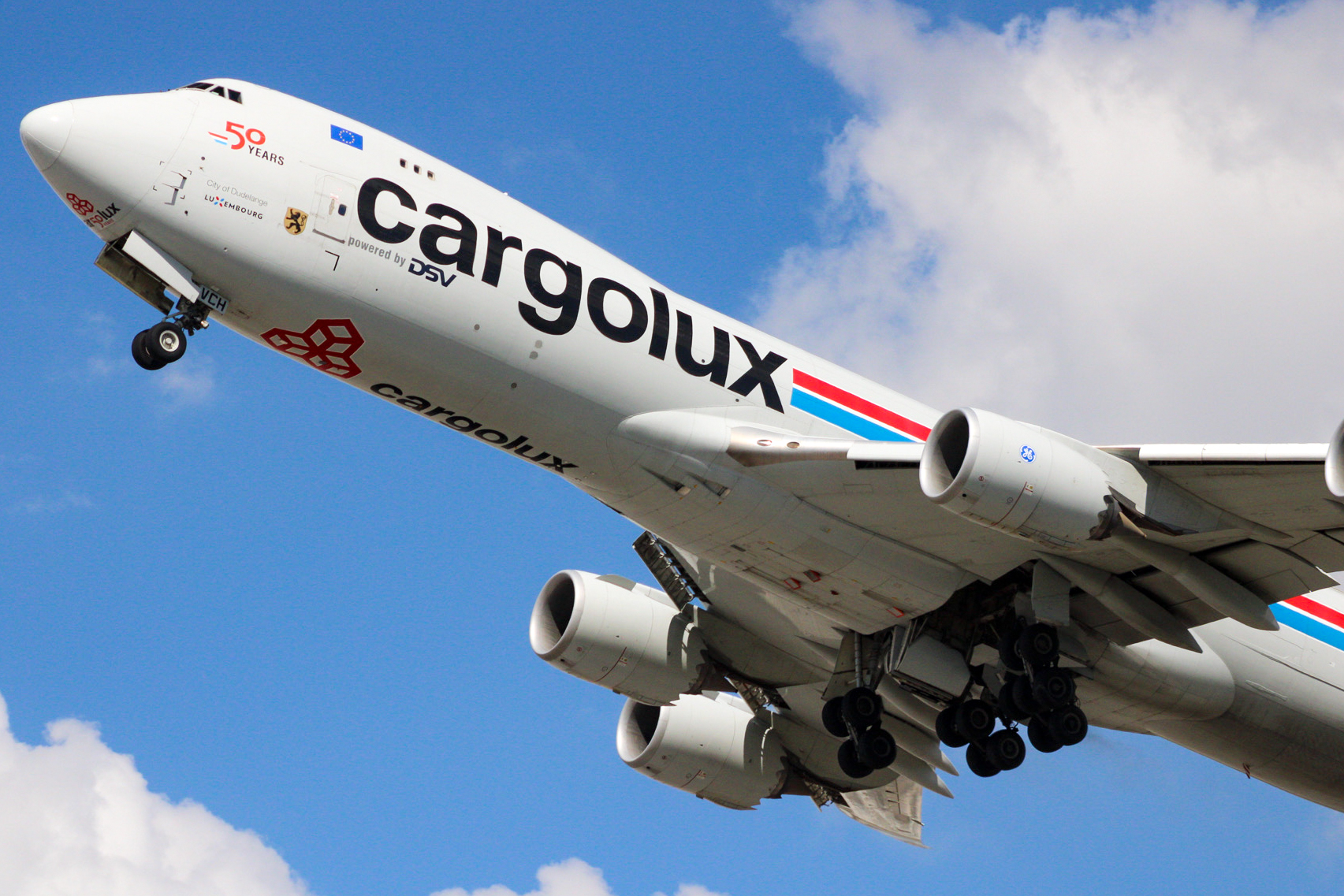 Full size: CargoLux Boeing 747-8F LX-VCH at Miami International Airport