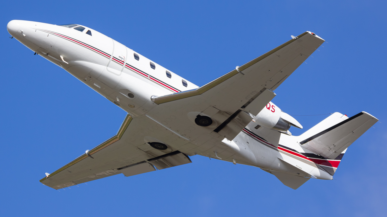Full size: NetJets Cessna Citation 560XL Excel N565QS at Naples Municipal Airport