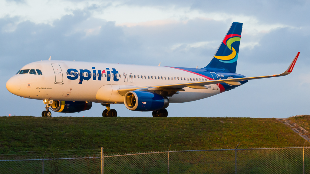 Full size: Spirit Airlines Airbus A320 N631NK at Orlando International Airport