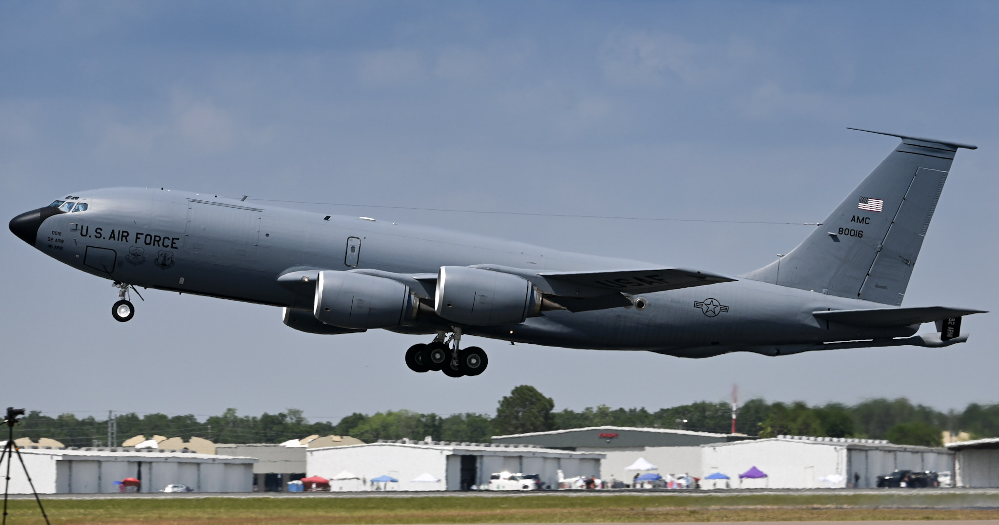 Full size: USAF - United States Air Force Boeing KC-135 Stratotanker 58-0016 at Lakeland Linder International Airport