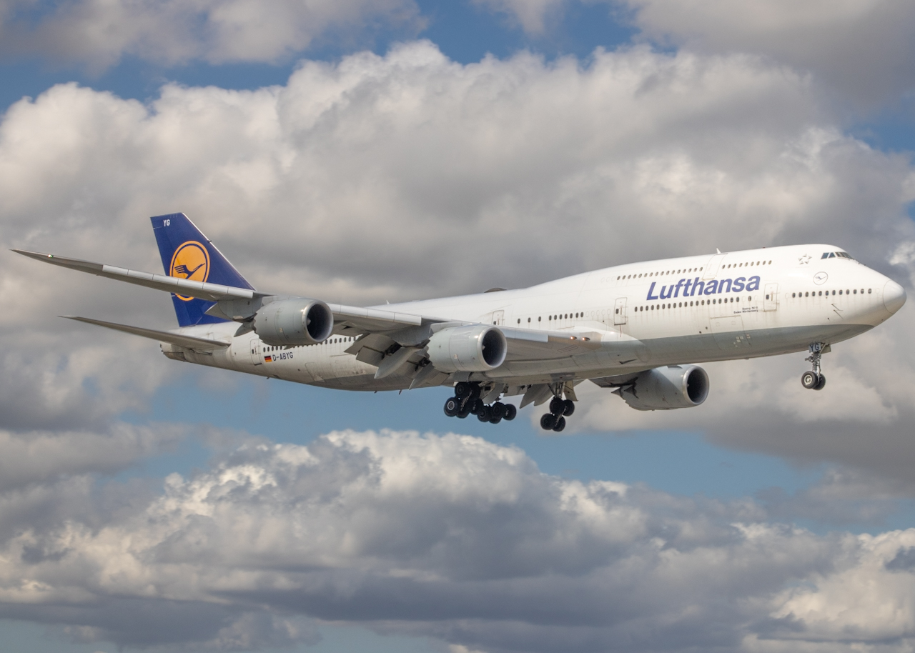 Full size: Lufthansa Boeing 747-8i D-ABYG at Miami International Airport