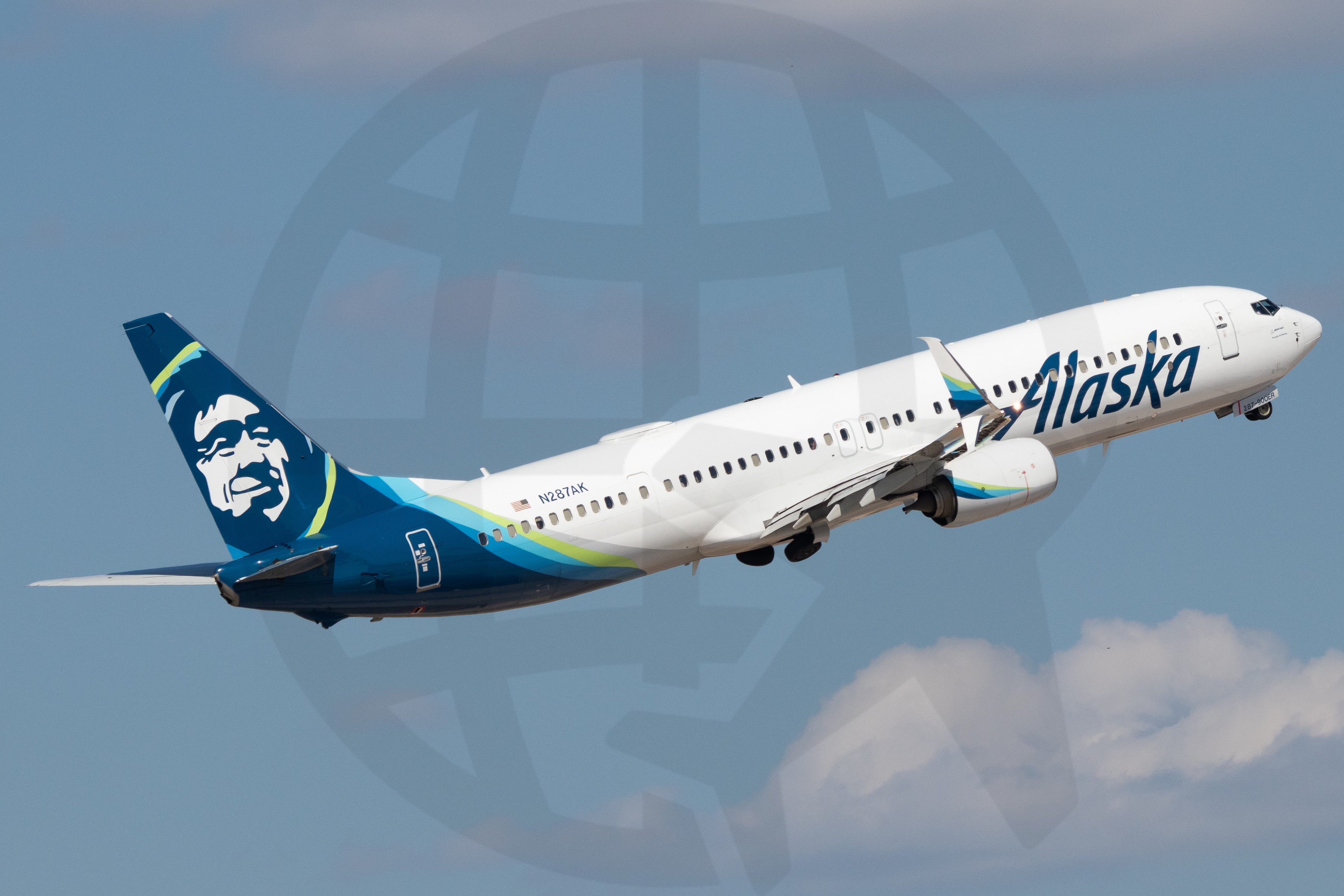 Full size: Alaska Airlines Boeing 737-900ER N287AK at San Antonio International Airport