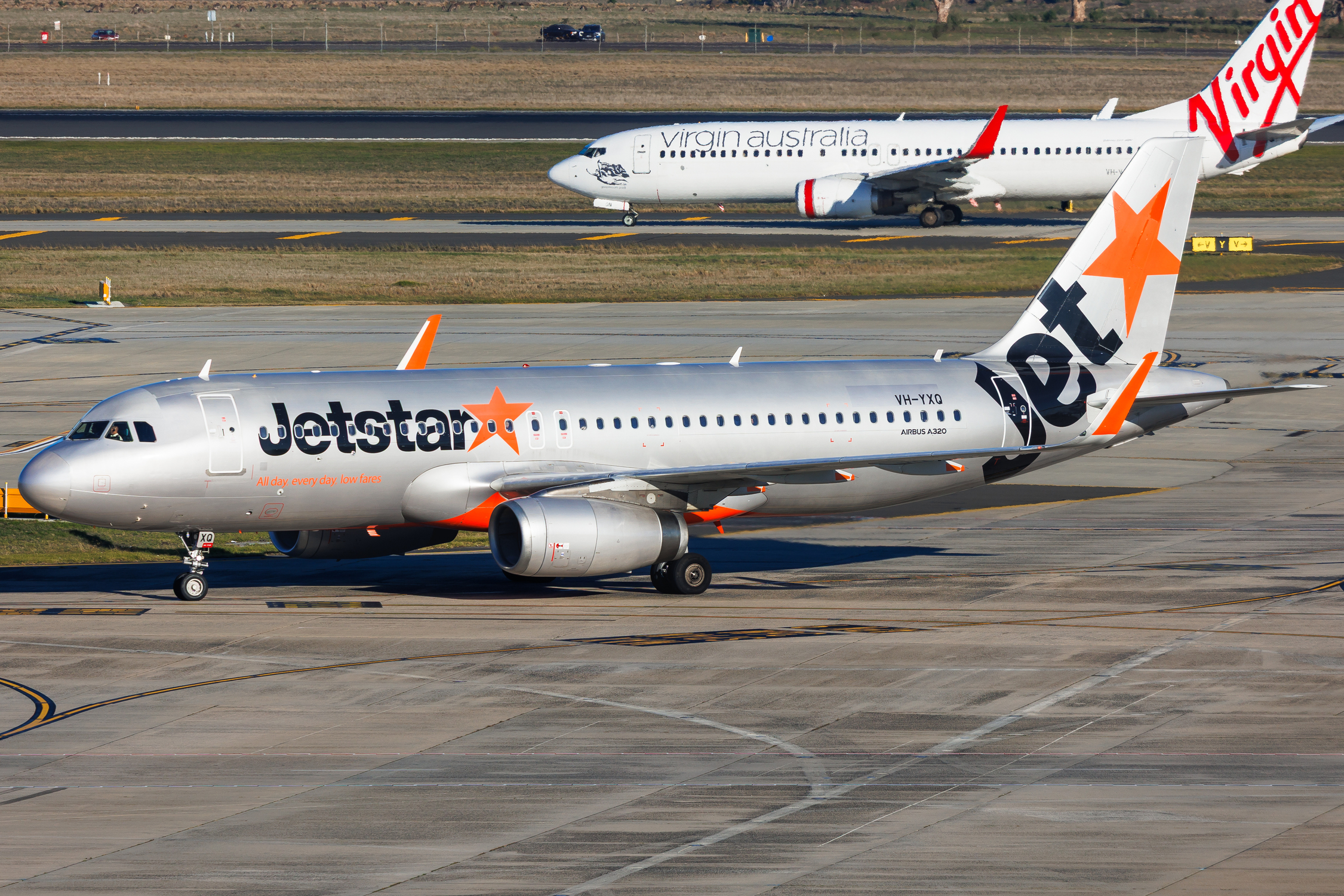 Full size: JetStar Airways Airbus A320 VH-YXQ at Melbourne Airport