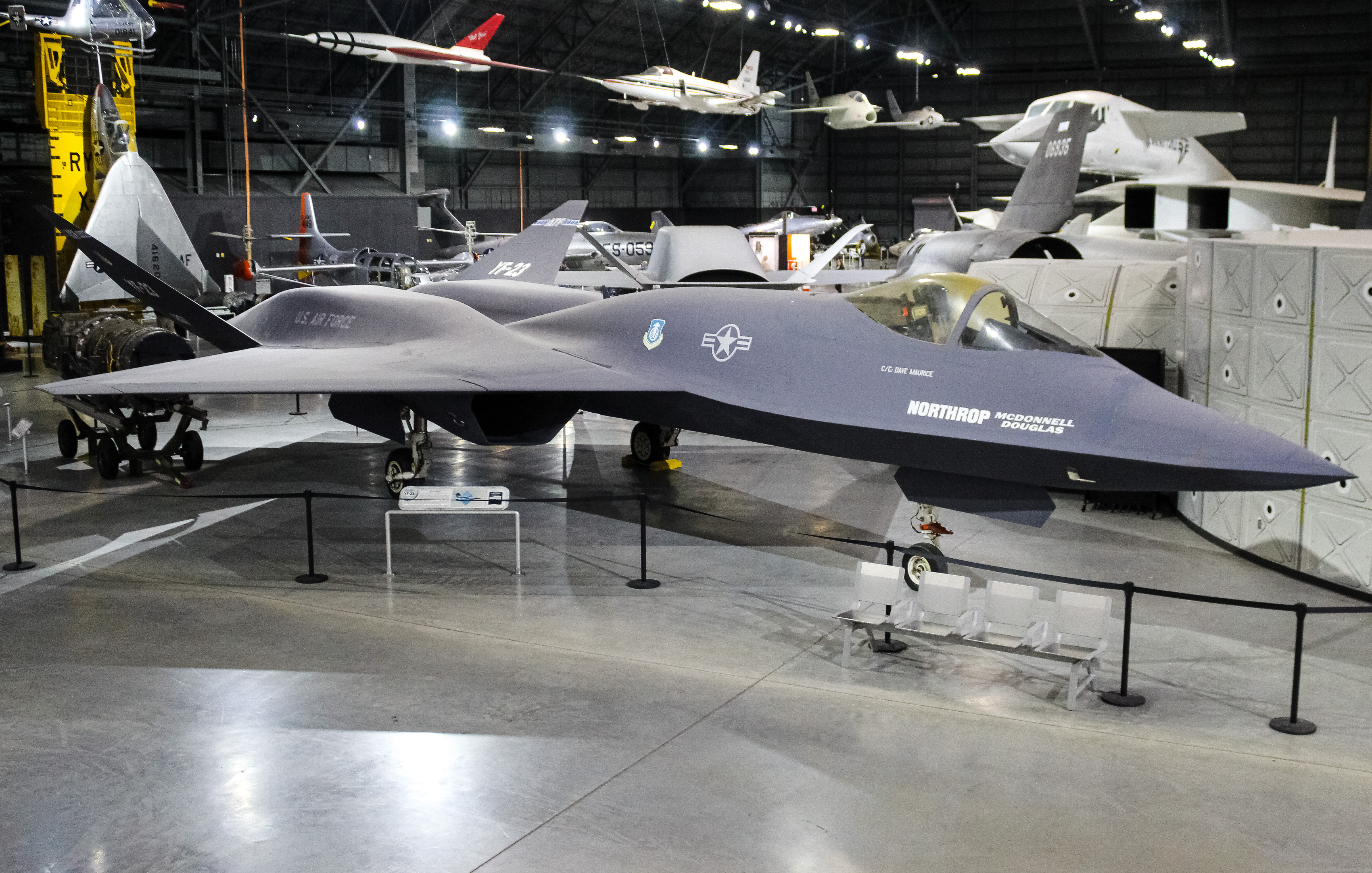Full size: USAF - United States Air Force Northrop YF-23 87-0800 at Wright-Patterson Air Force Base