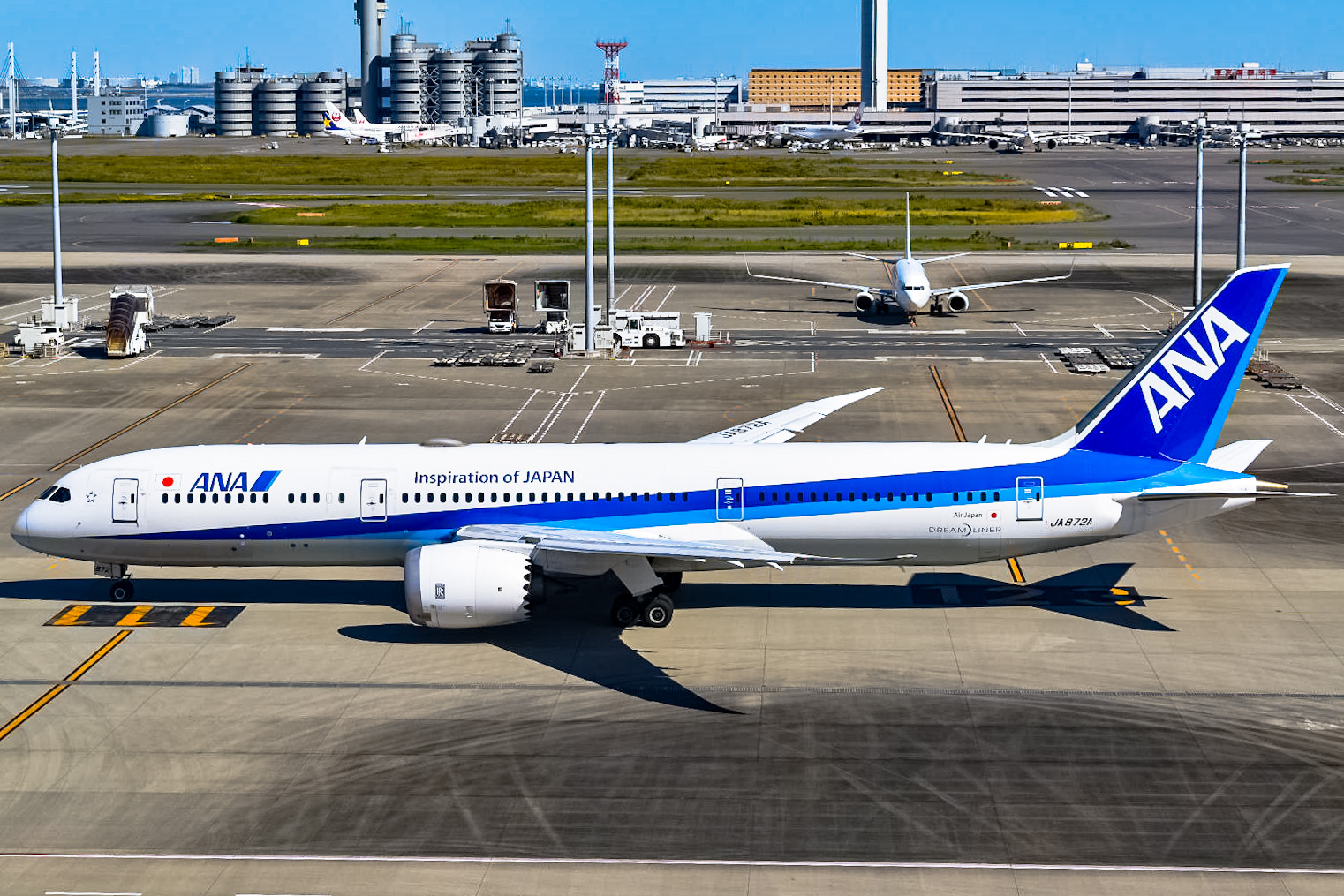 Full size: All Nippon Airways Boeing 787-9 JA872A at Tokyo-Haneda Airport