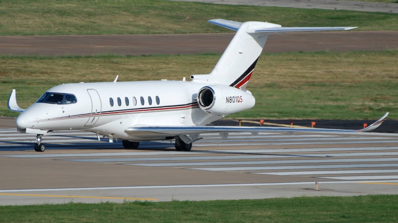Full size: NetJets Cessna Citation Longitude N801QS at Dallas Love Field Airport
