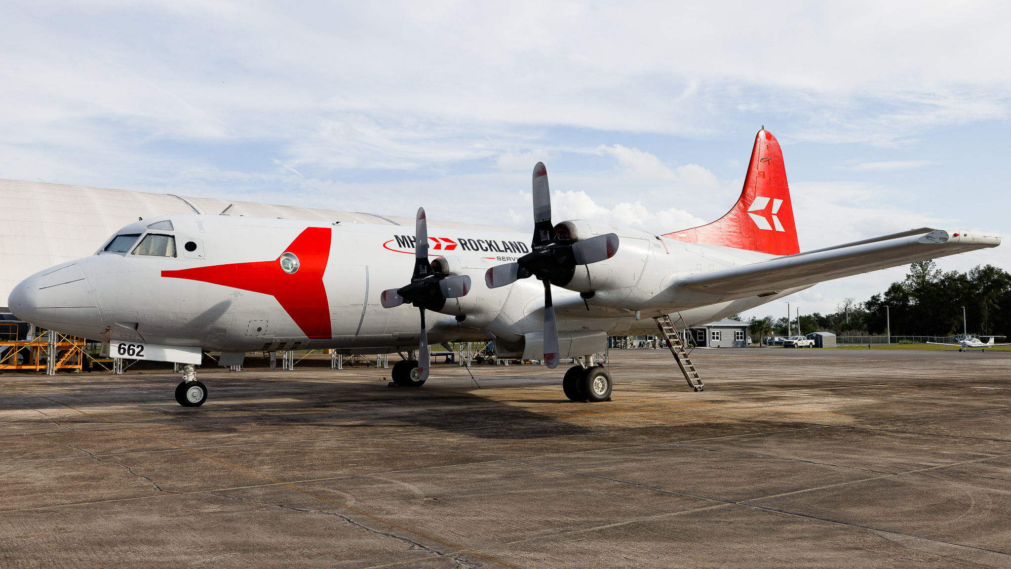 Full size: MHD Rockland Services Lockheed AP-3C Orion N662JD at 