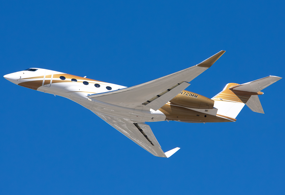 Full size: PRIVATE Gulfstream G650 N721MM at Norman Y Mineta San Jose International Airport