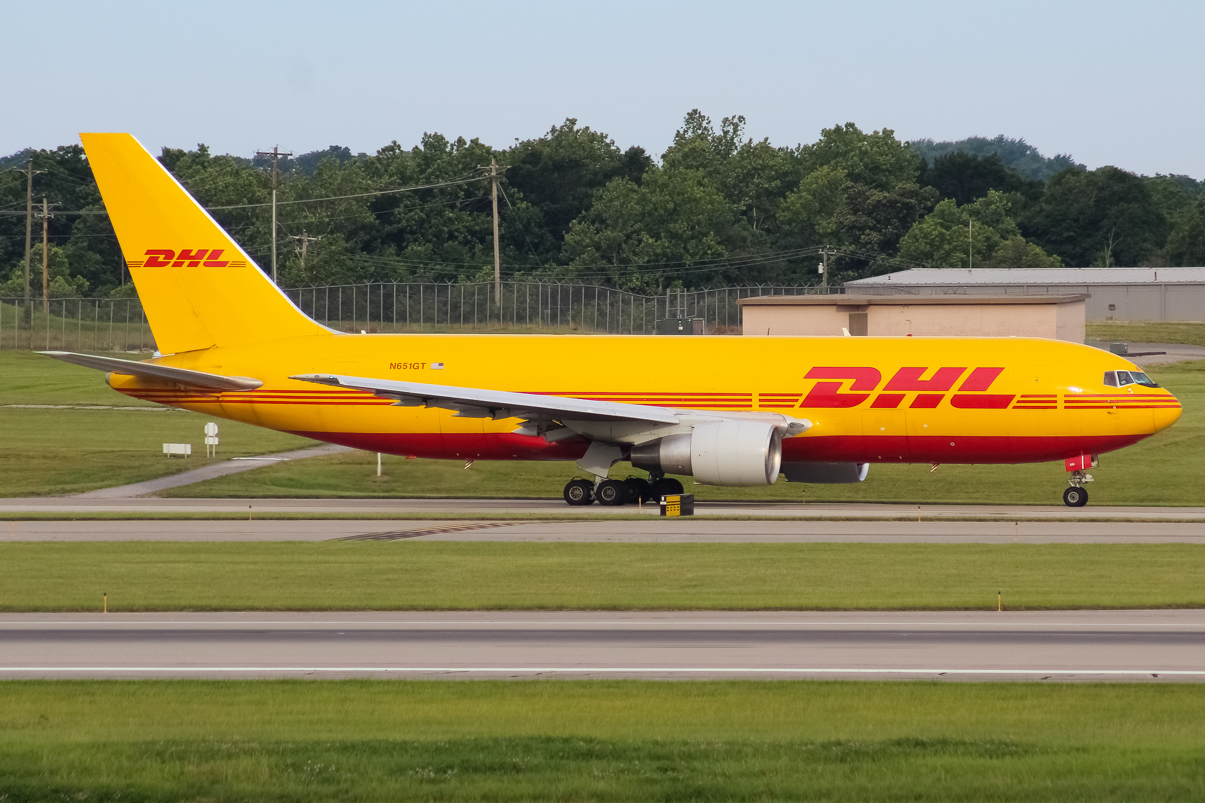Full size: DHL Boeing 767-200F N651GT at Cincinnati/Northern Kentucky International Airport