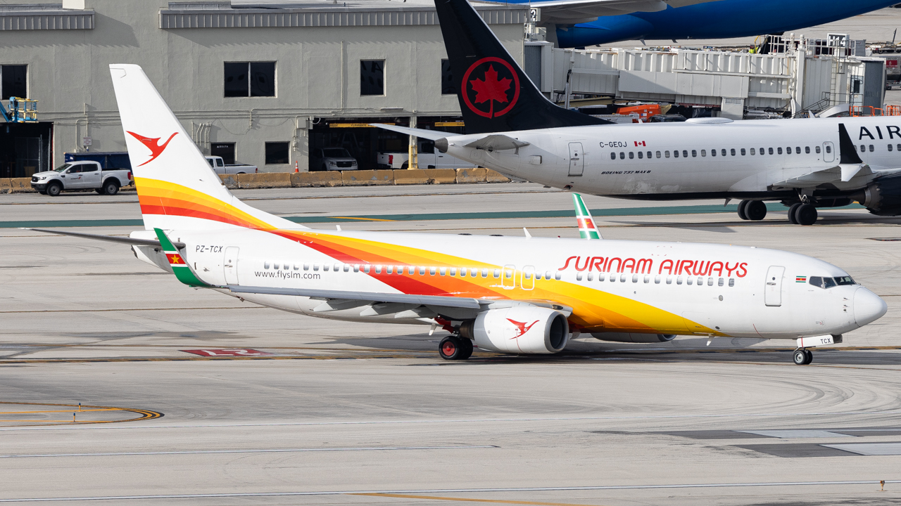 Full size: Surinam Airways Boeing 737-800 PZ-TCX at Miami International Airport