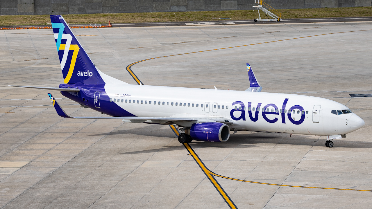 Full size: Avelo Airlines Boeing 737-800 N809VL at Tampa International Airport