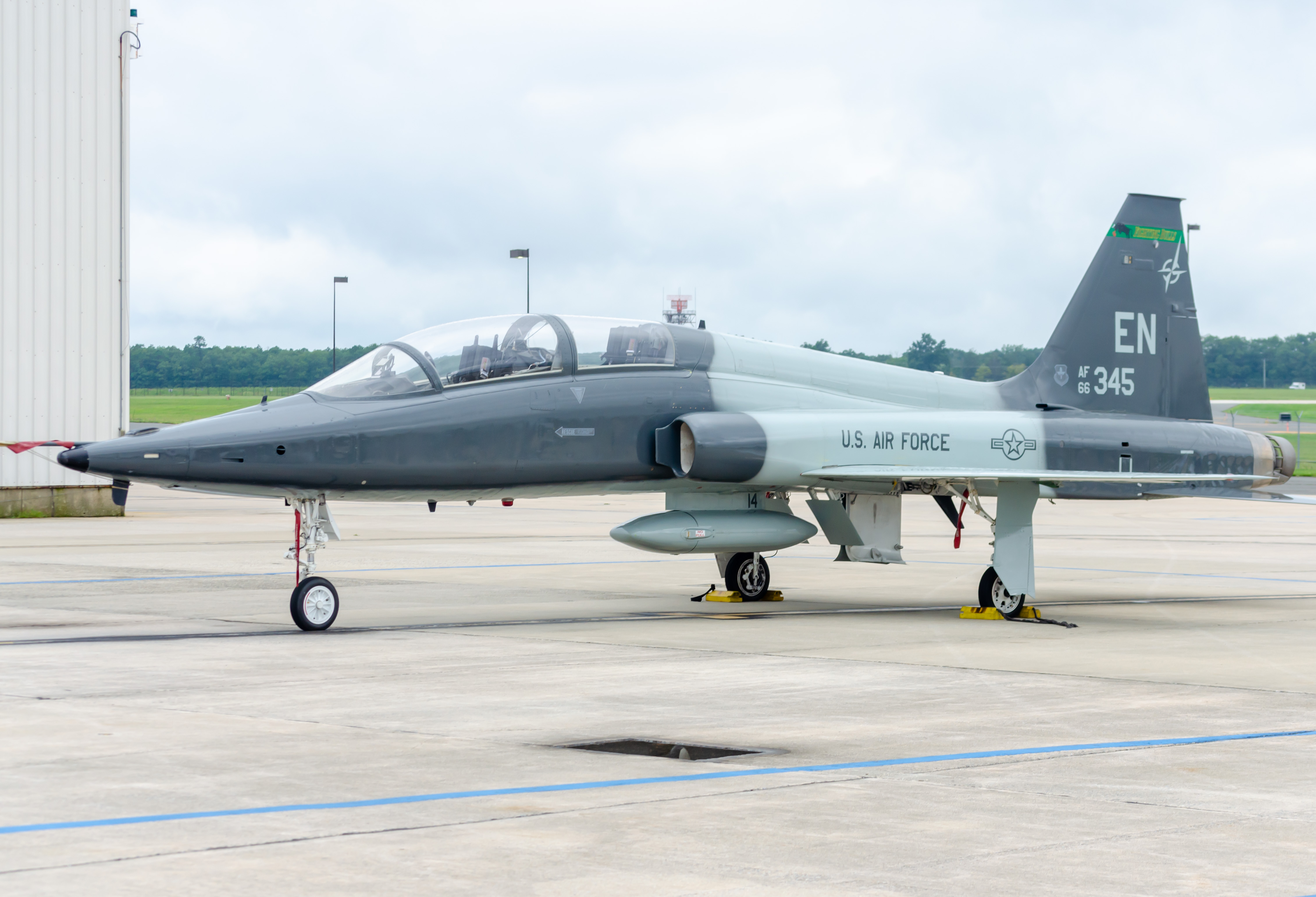 Full size: USAF - United States Air Force Northrop T-38 Talon 66-4345 at Atlantic City International Airport