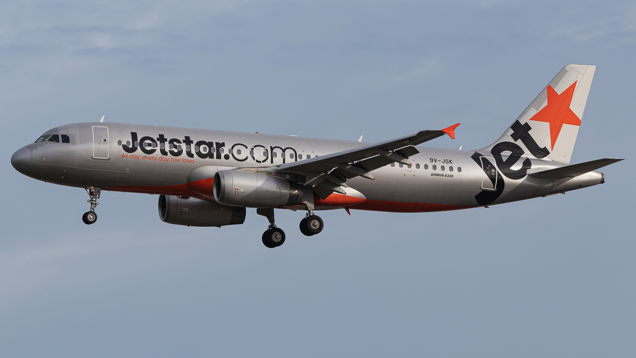 Full size: JetStar Asia Airbus A320 9V-JSK at Singapore-Changi Airport