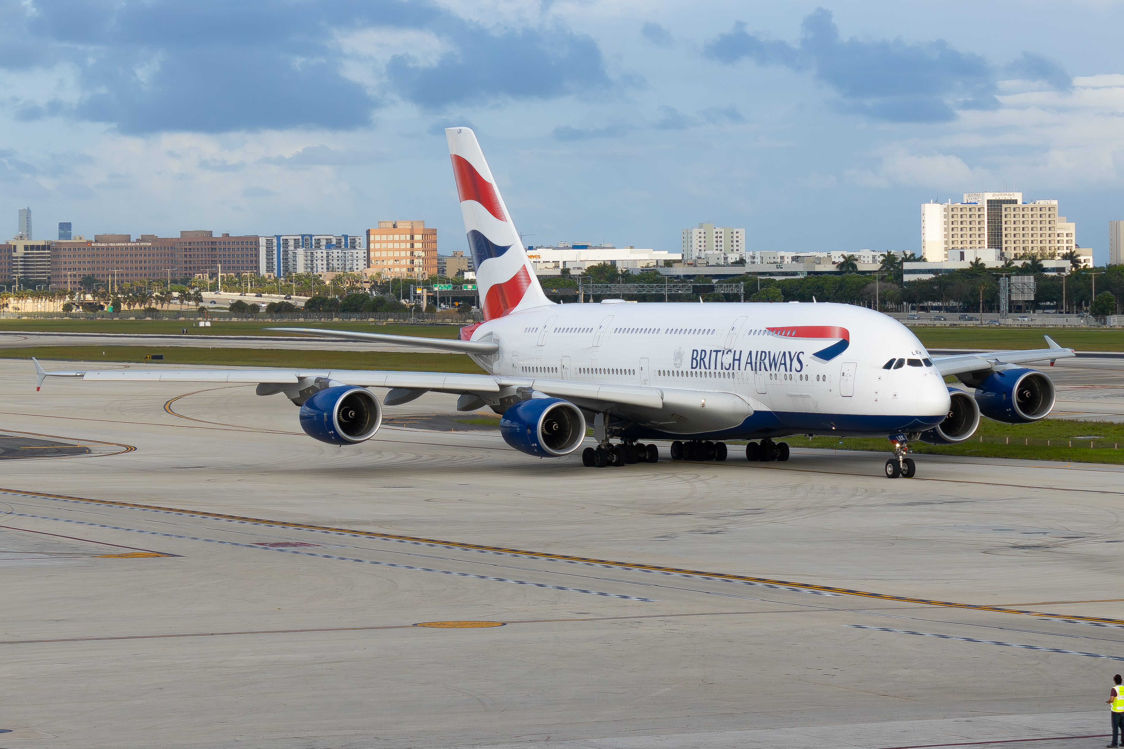 Full size: British Airways Airbus A380-800 G-XLEK at Miami International Airport