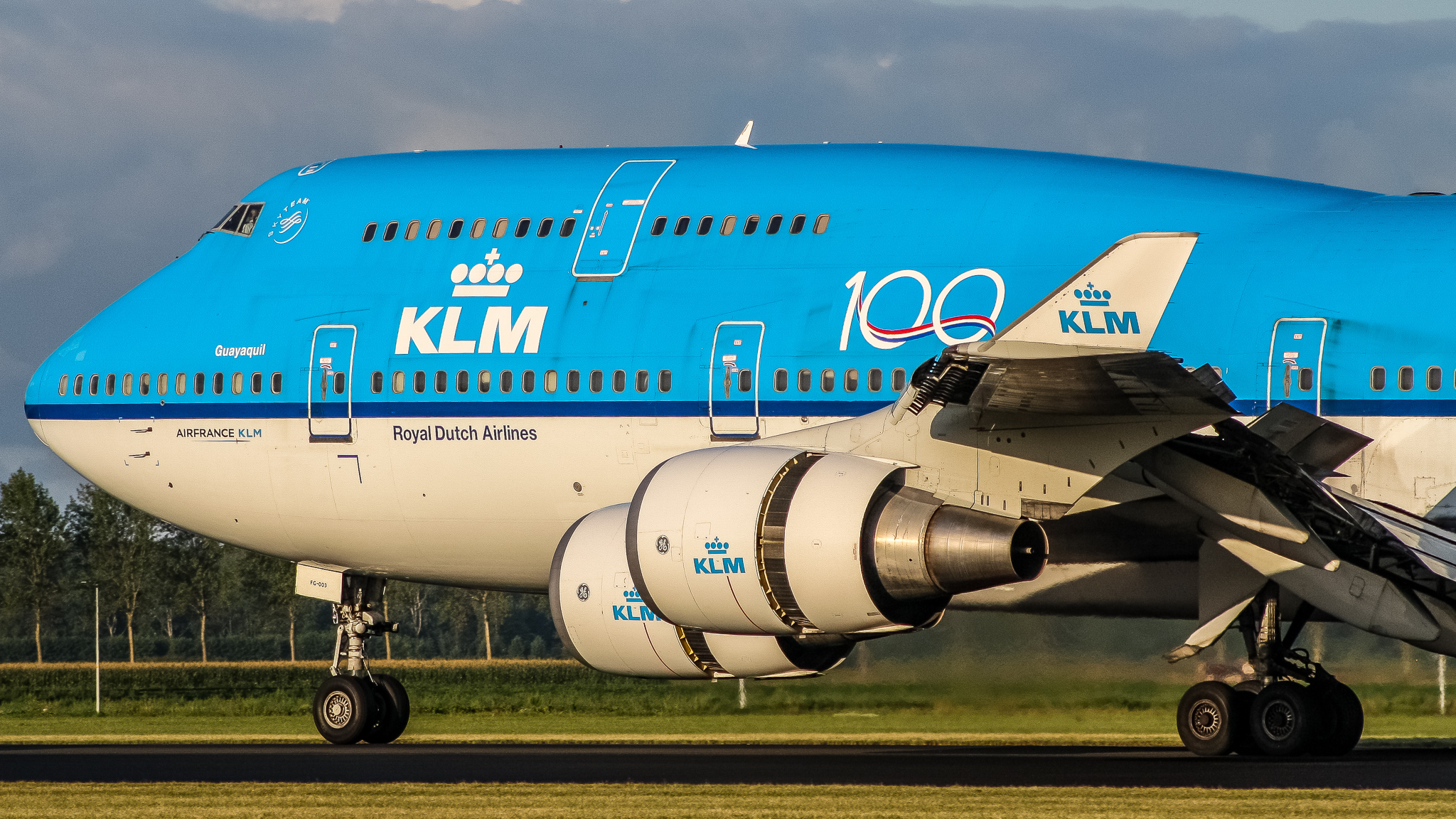 Full size: KLM Boeing 747-400 PH-BFG at Amsterdam Schiphol Airport