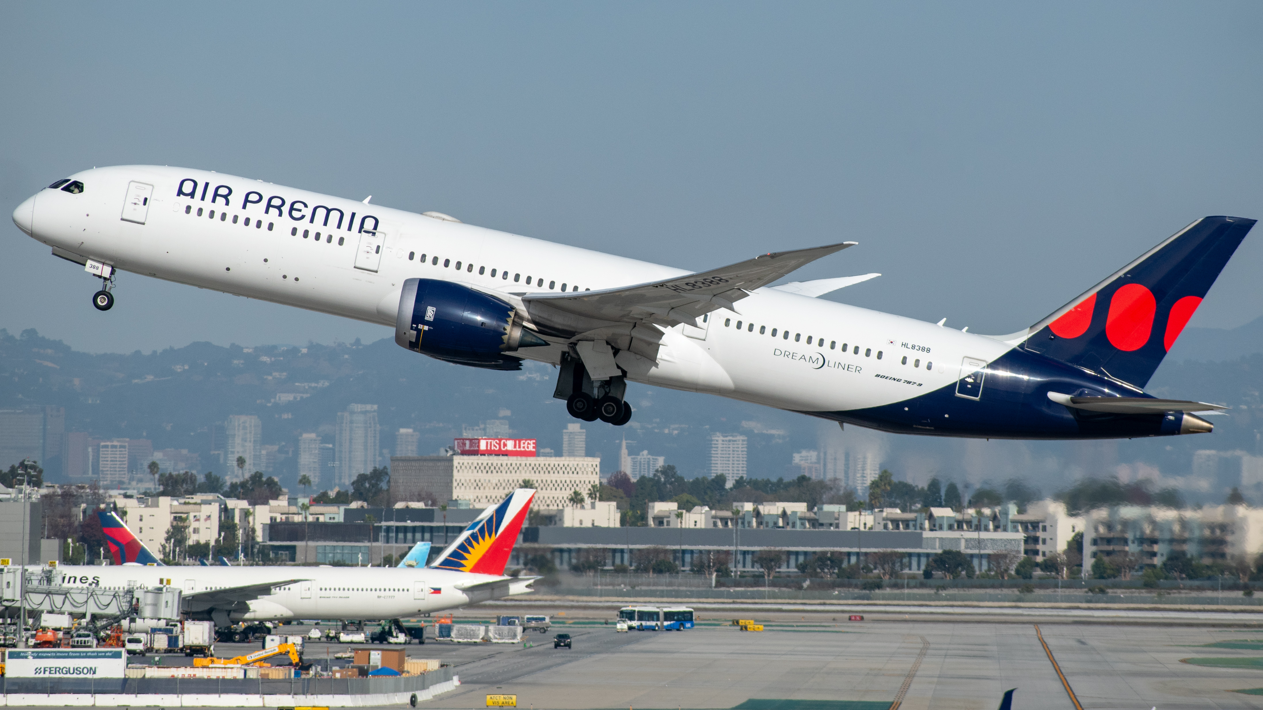 Full size: Air Premia Boeing 787-9 HL8388 at Los Angeles International Airport