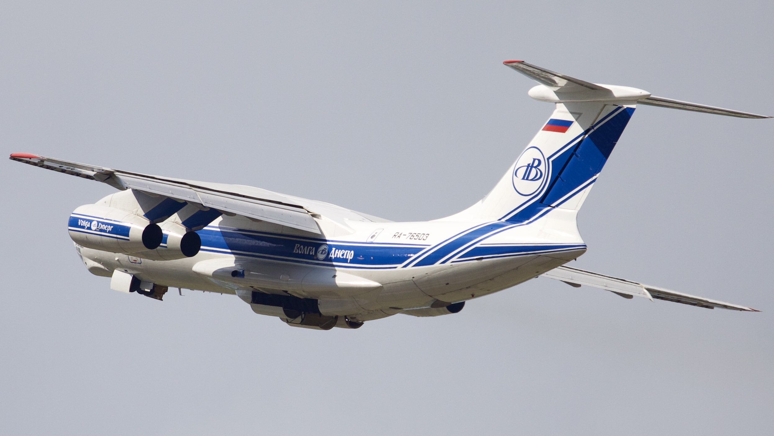 Full size: Volga-Dnepr Airlines Ilyushin IL-76 RA-76503 at Houston-George Bush Intercontinental Airport