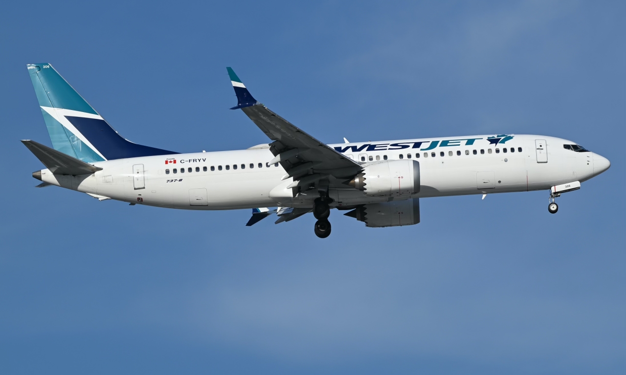 Full size: WestJet Boeing 737 MAX 8 C-FRYV at Orlando International Airport